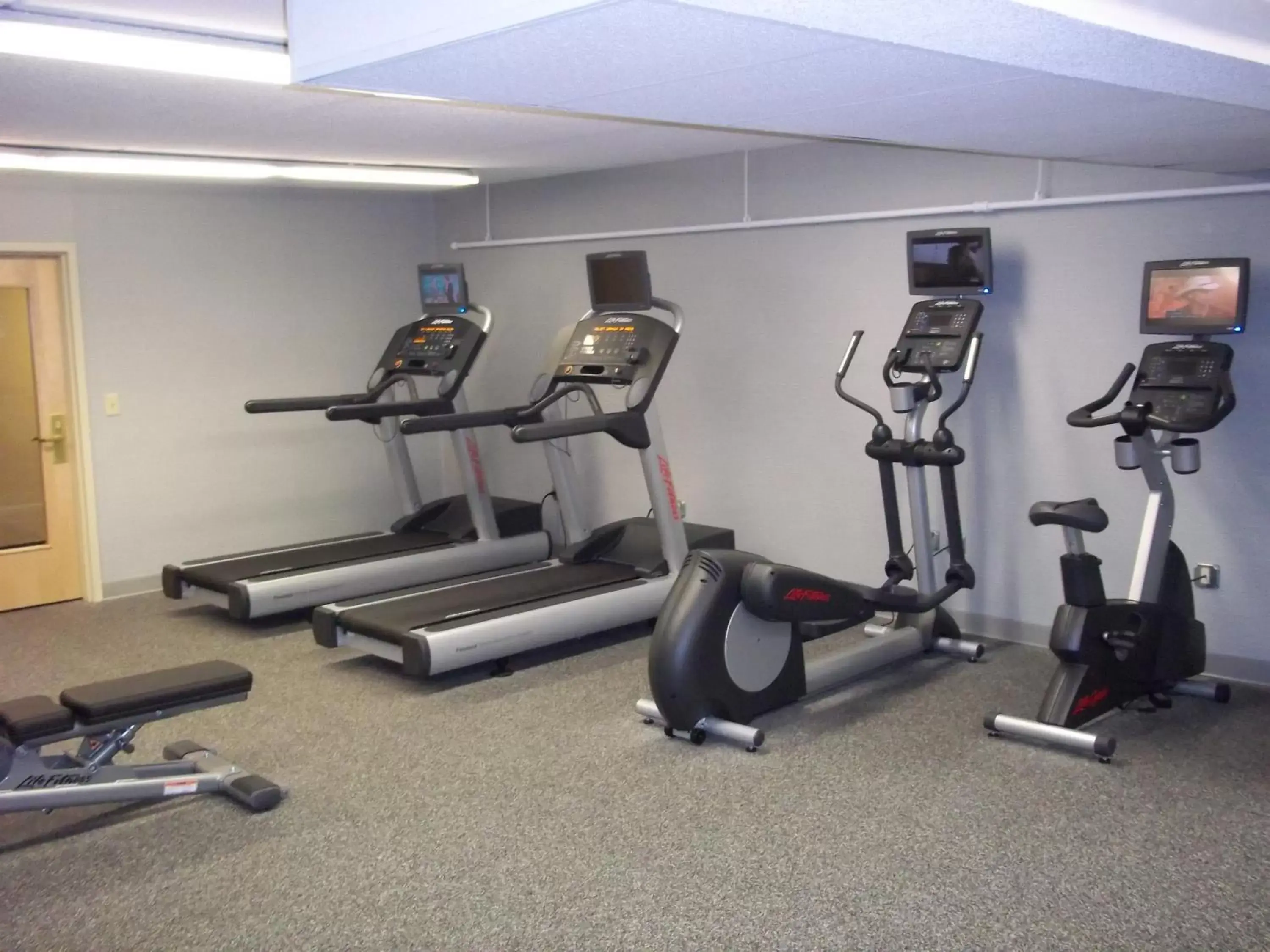 Fitness centre/facilities, Fitness Center/Facilities in enVision Hotel & Conference Center Mansfield-Foxboro