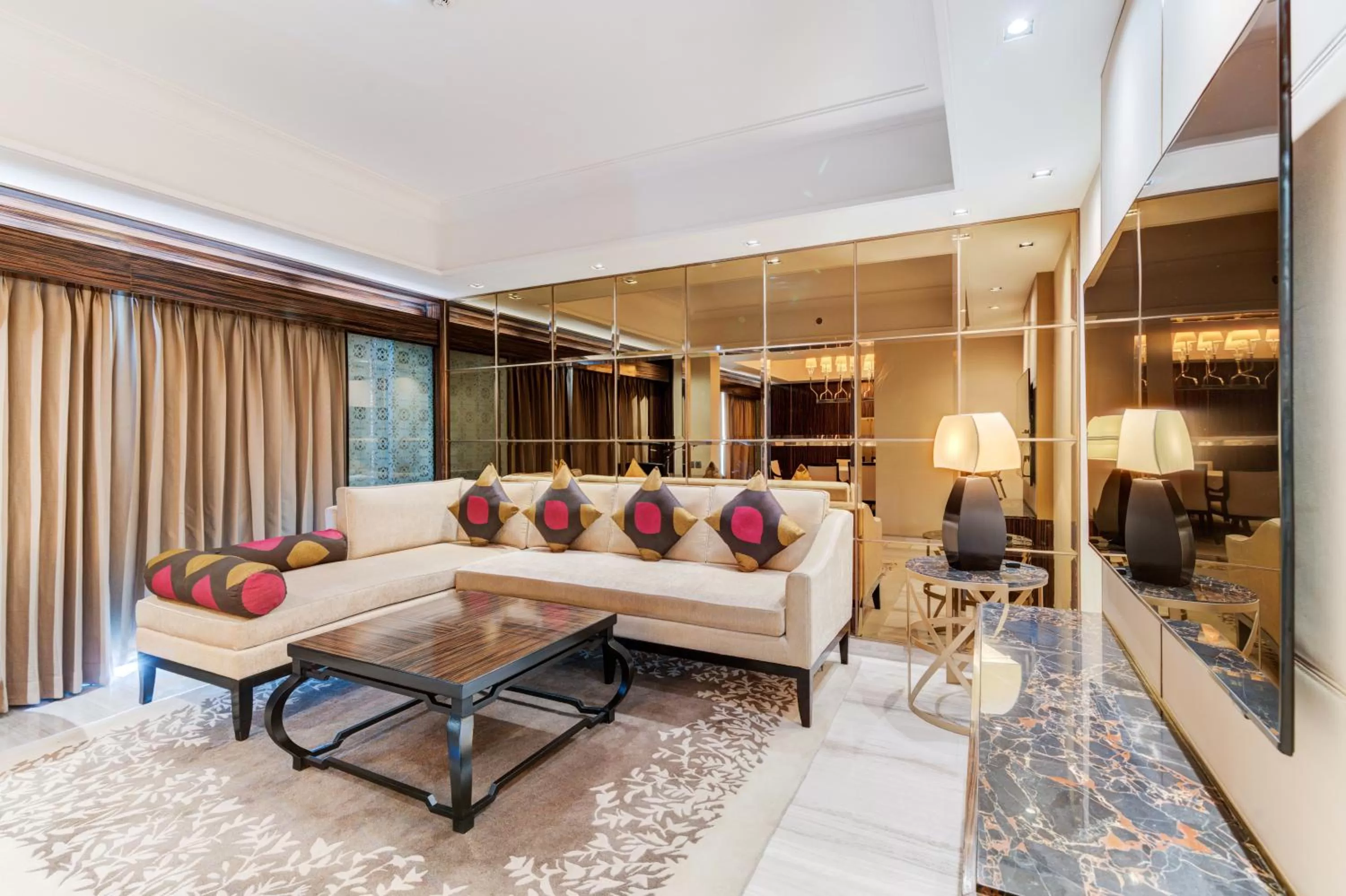 Living room in Hyatt Ahmedabad