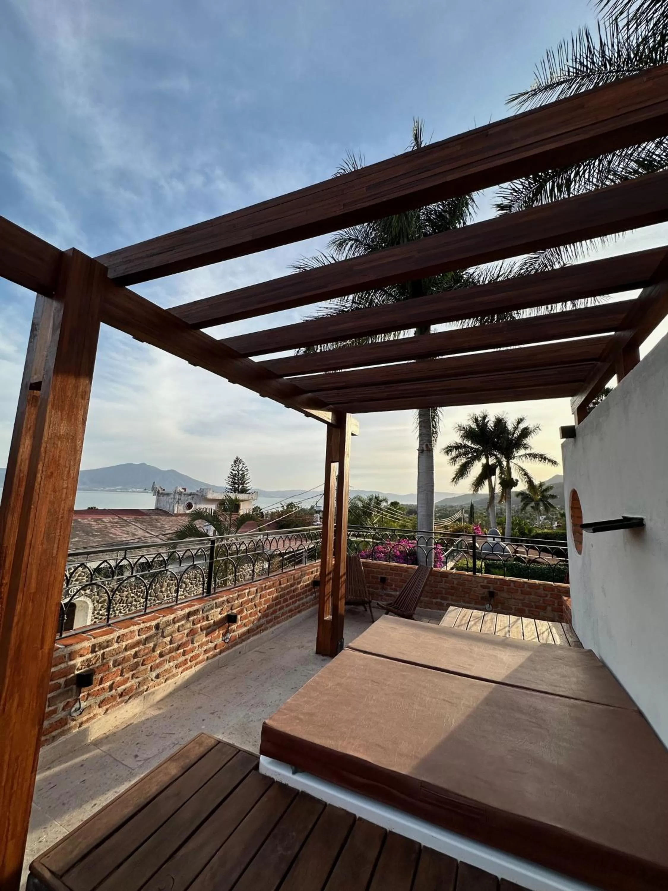 Hotel Lindo Ajijic Bed & Breakfast