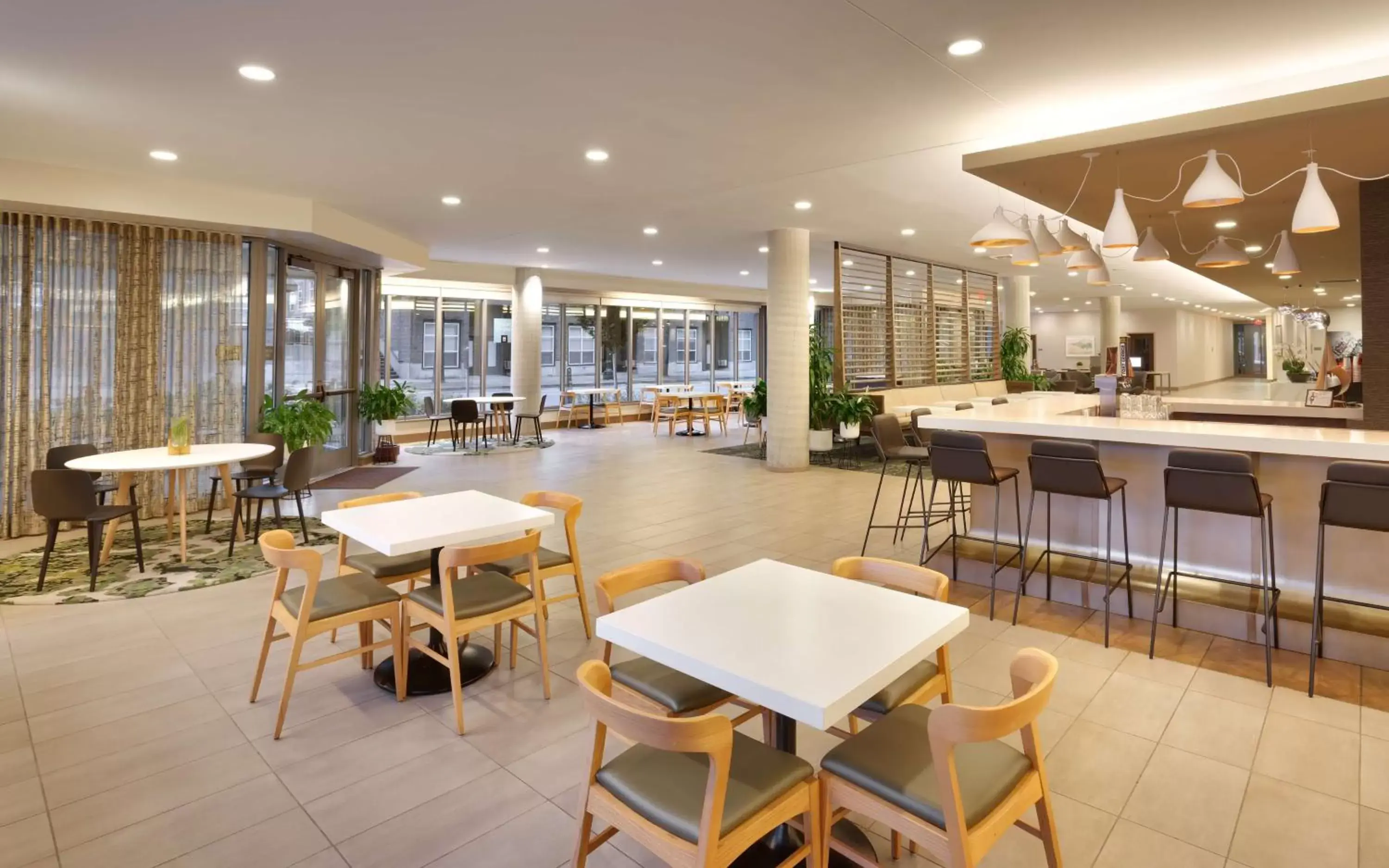 Lobby or reception, Restaurant/Places to Eat in Hyatt House Portland / Downtown