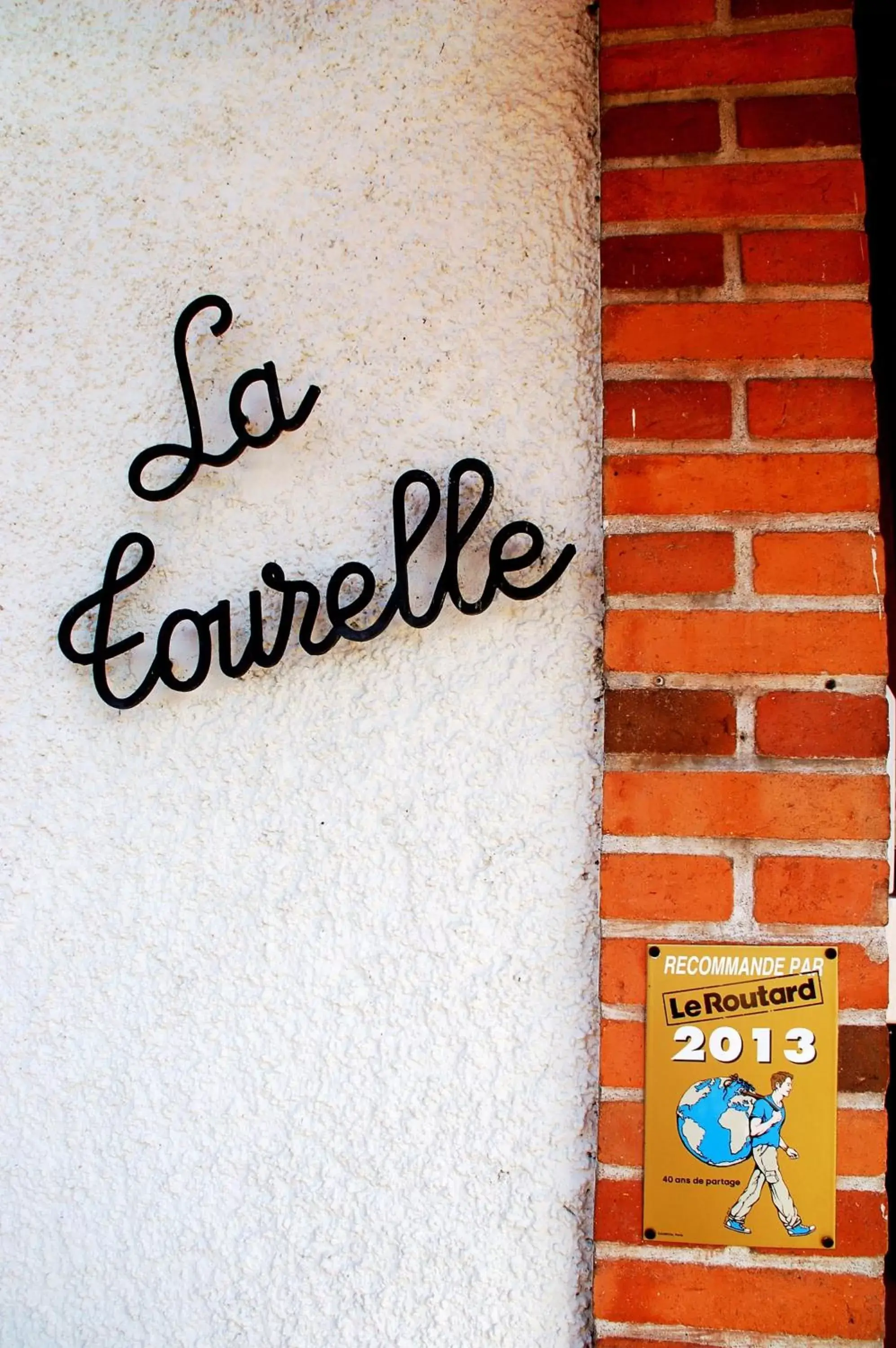 Facade/entrance, Property Logo/Sign in Logis Hotel La Tourelle du Beffroi