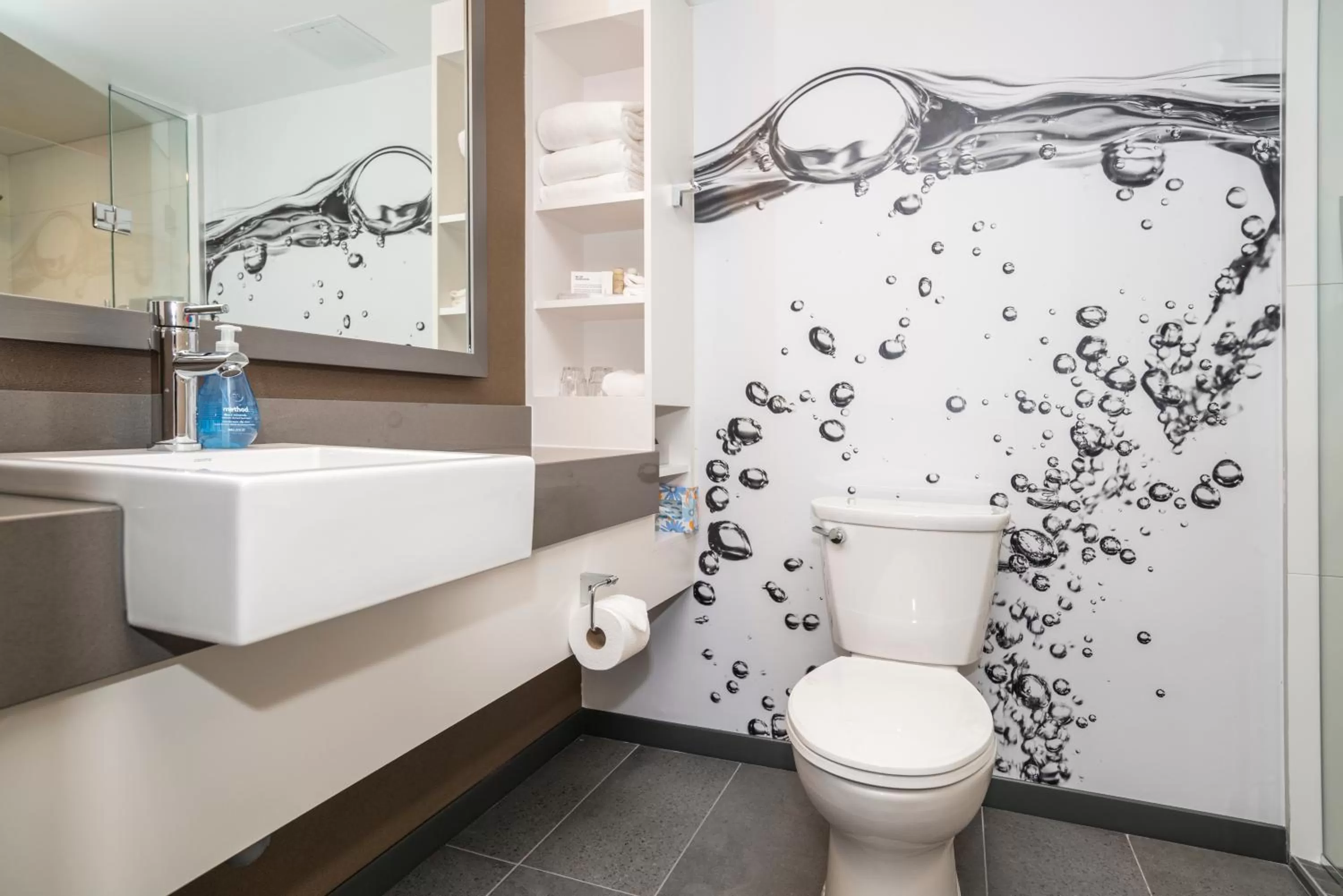 Bathroom in Blue Horizon Hotel