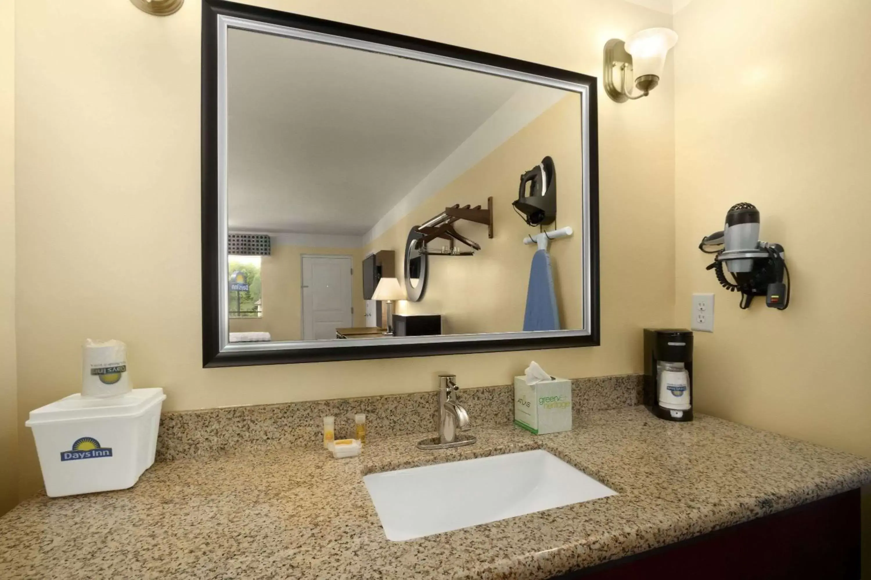 Bathroom in Days Inn by Wyndham Fultondale