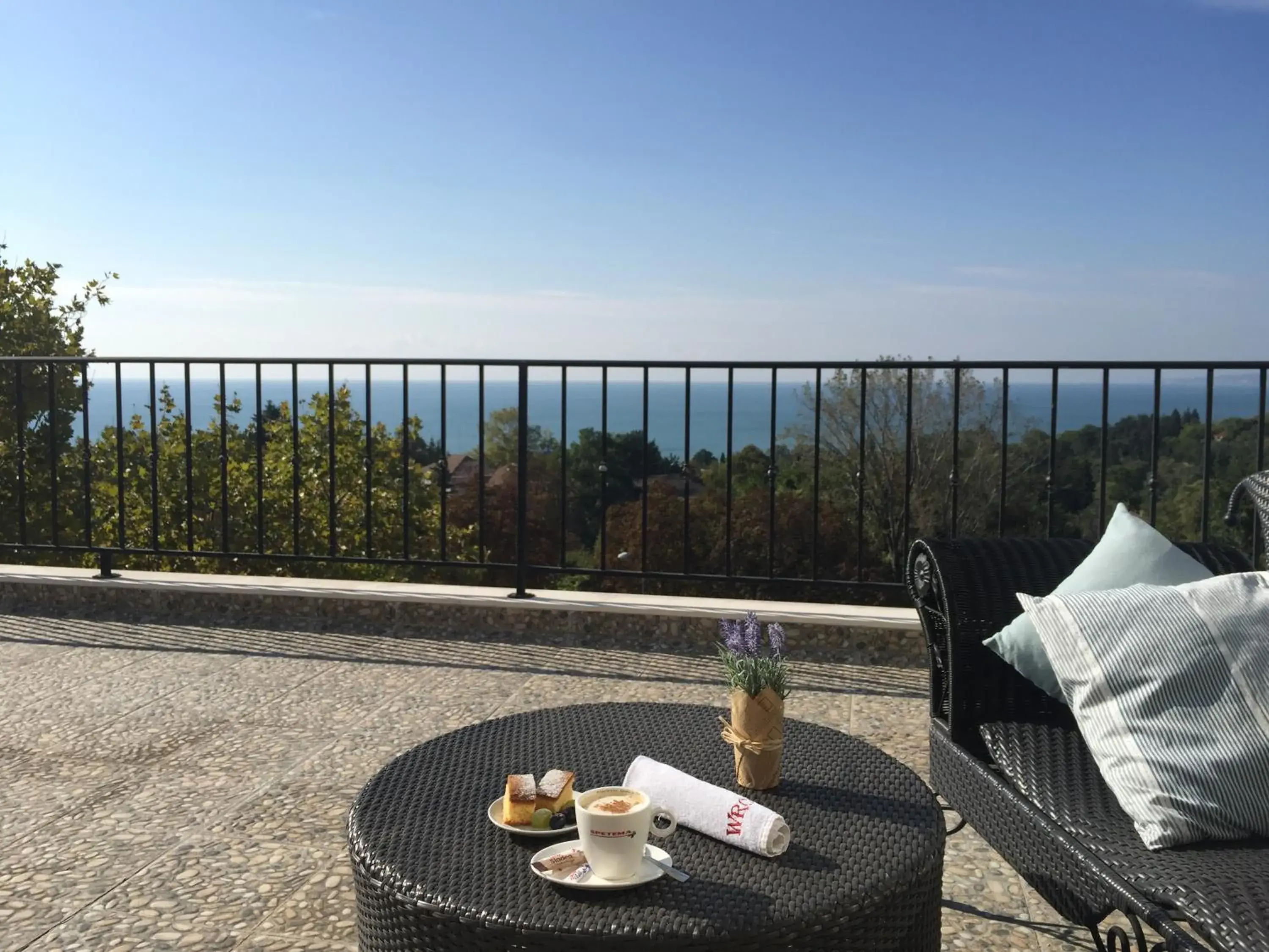 Balcony/Terrace in White Rock Castle Suite Hotel & SPA