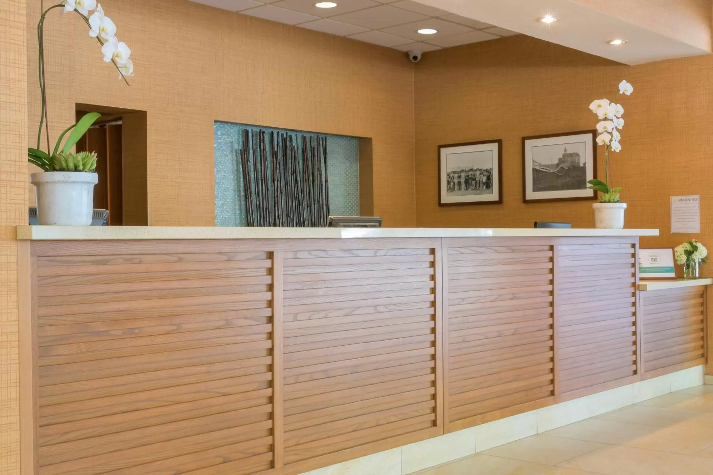 Lobby or reception, Lobby/Reception in Gateway Hotel Santa Monica
