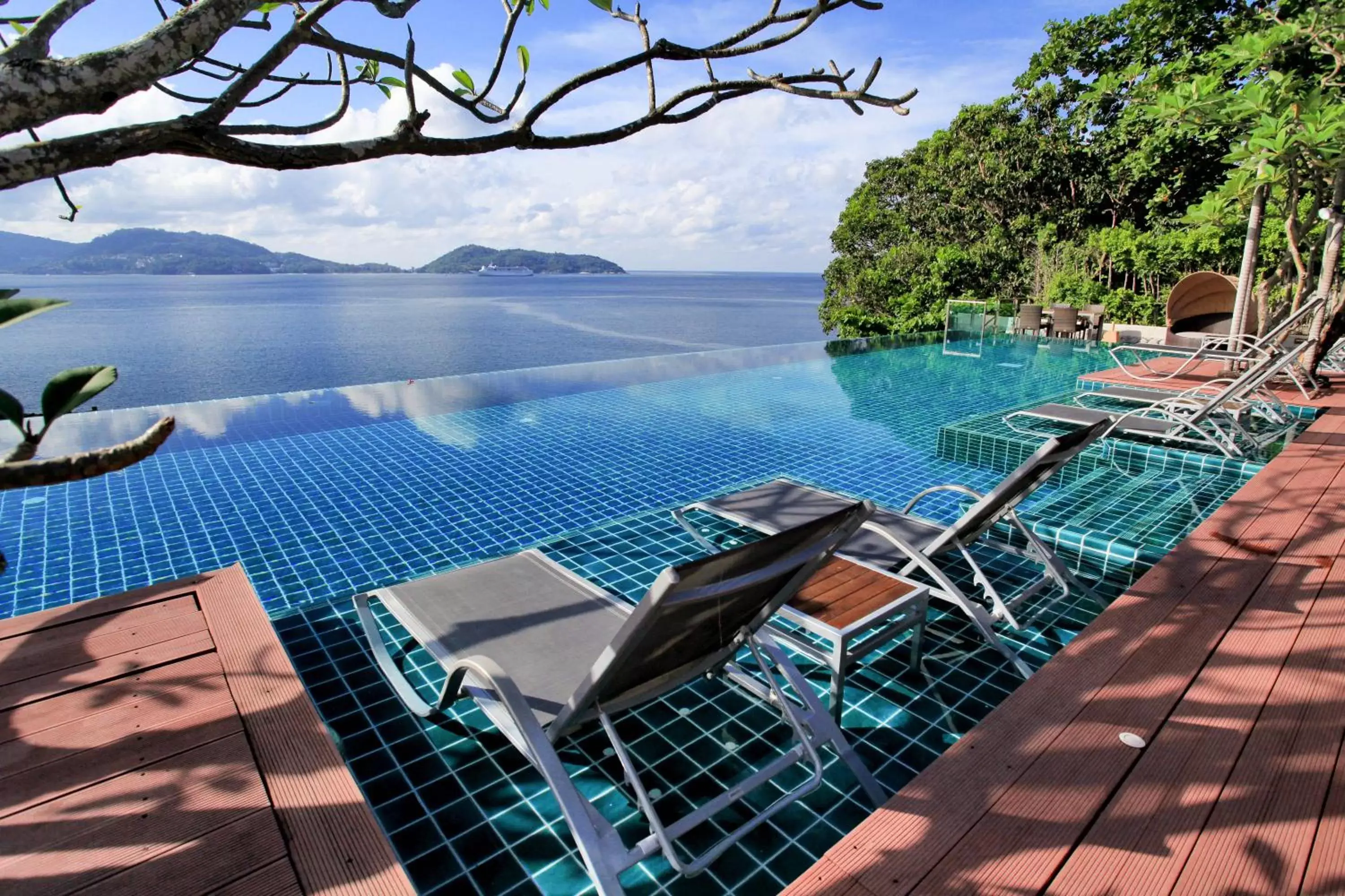 Swimming pool in Zenmaya Oceanfront Phuket, Trademark Collection by Wyndham