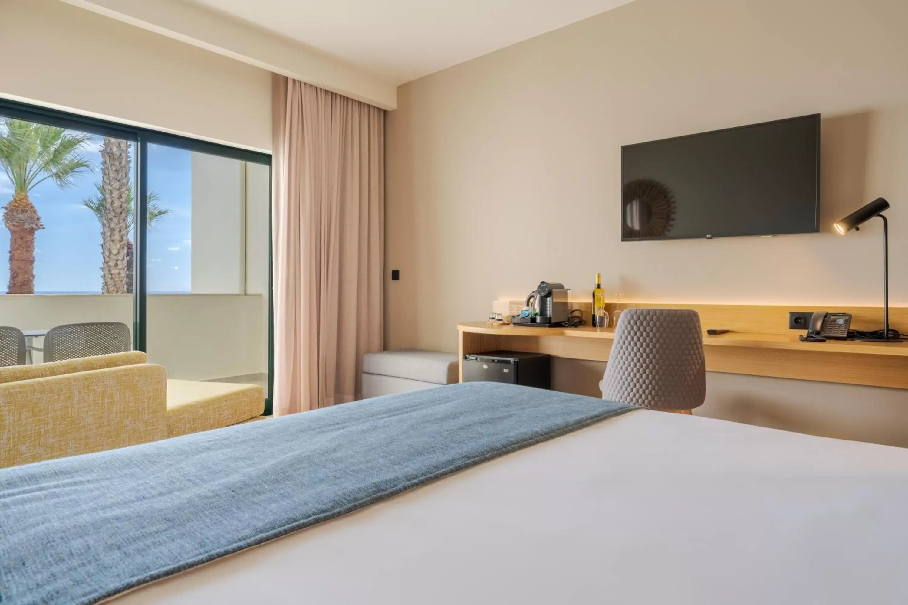 Photo of the whole room, Bed in Sentido Galosol