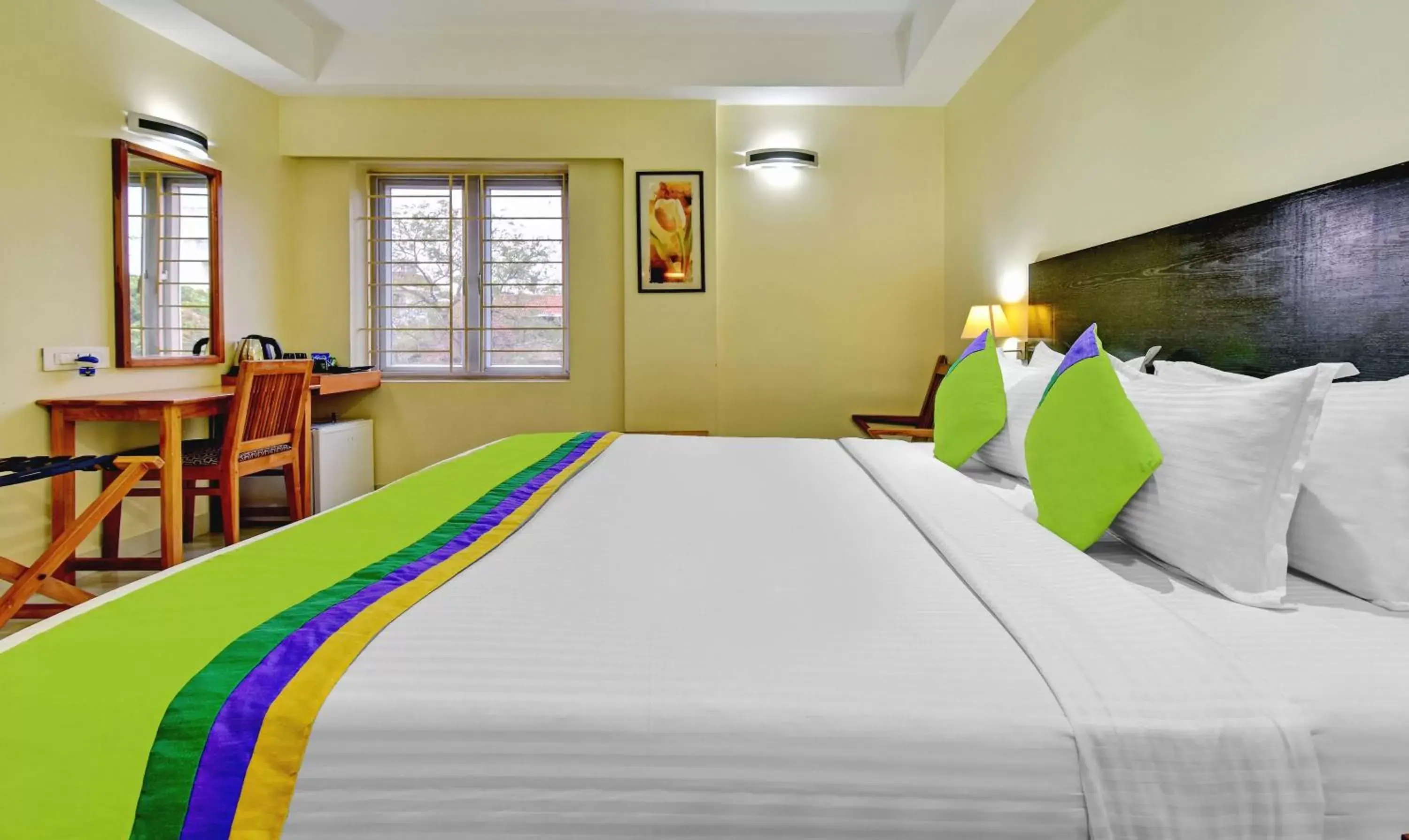 Bedroom, Bed in Treebo Vapr Guindy Ekkatuthangal Bedroom, Bed in Treebo Vapr Guindy Ekkatuthangal