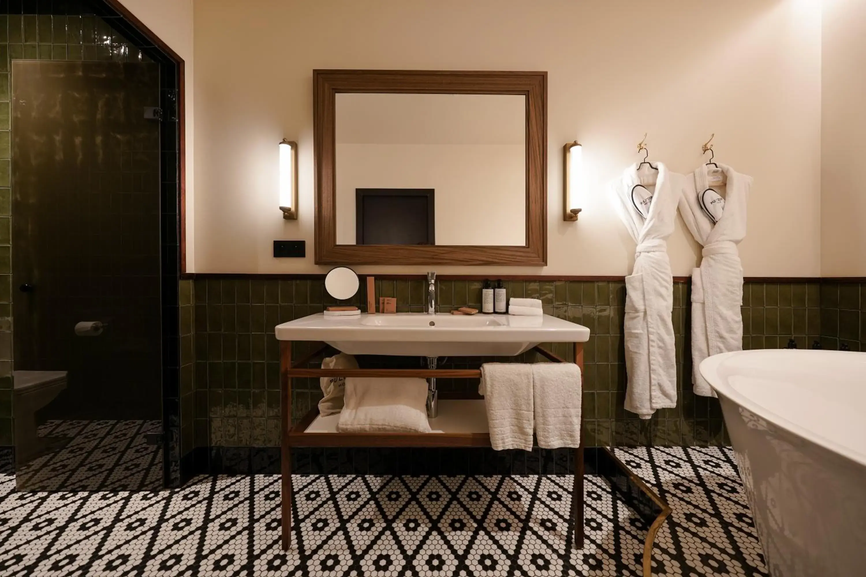 Bathroom in Hotel Pulitzer Paris