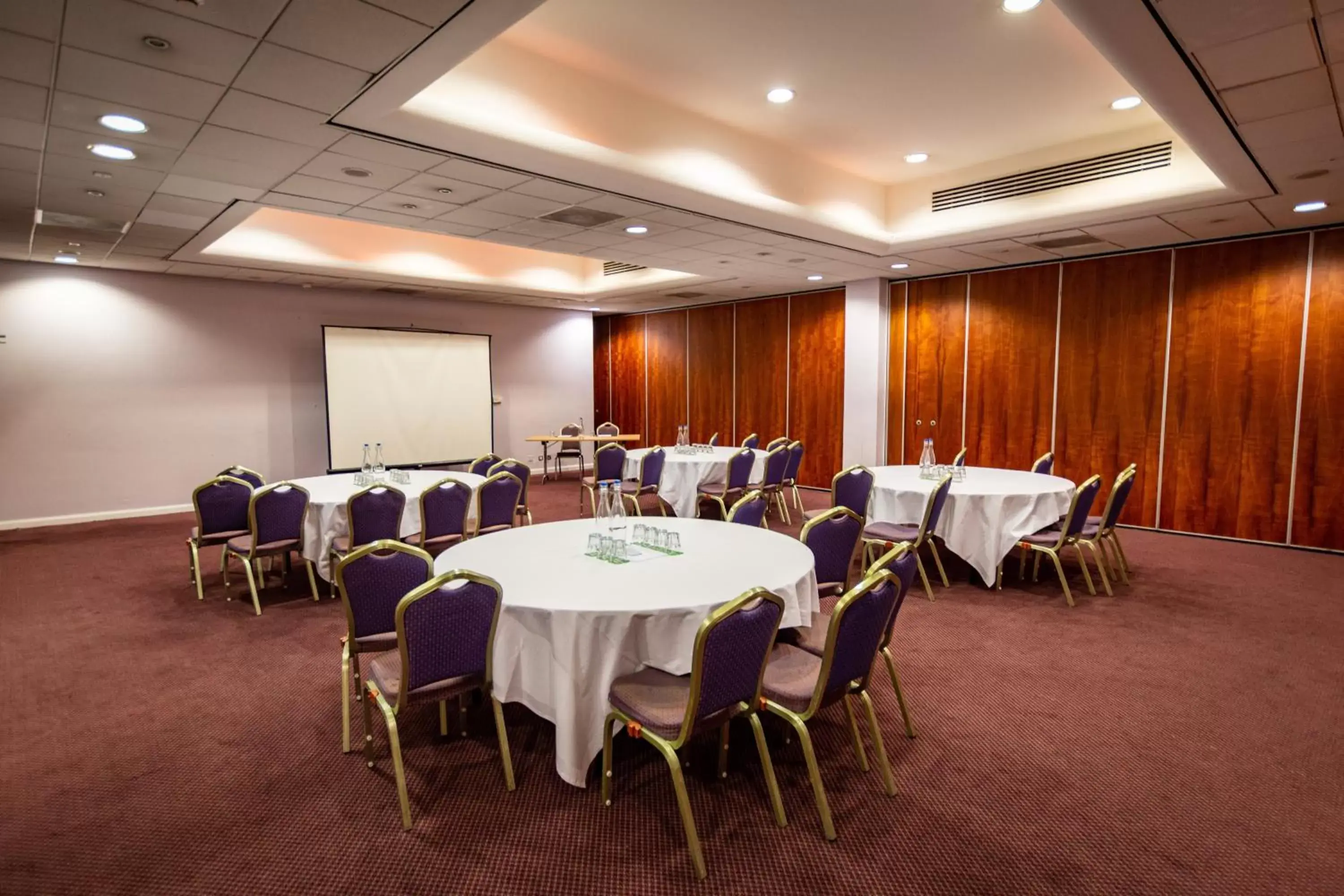 Meeting/conference room in Holiday Inn Liverpool City Centre, an IHG Hotel