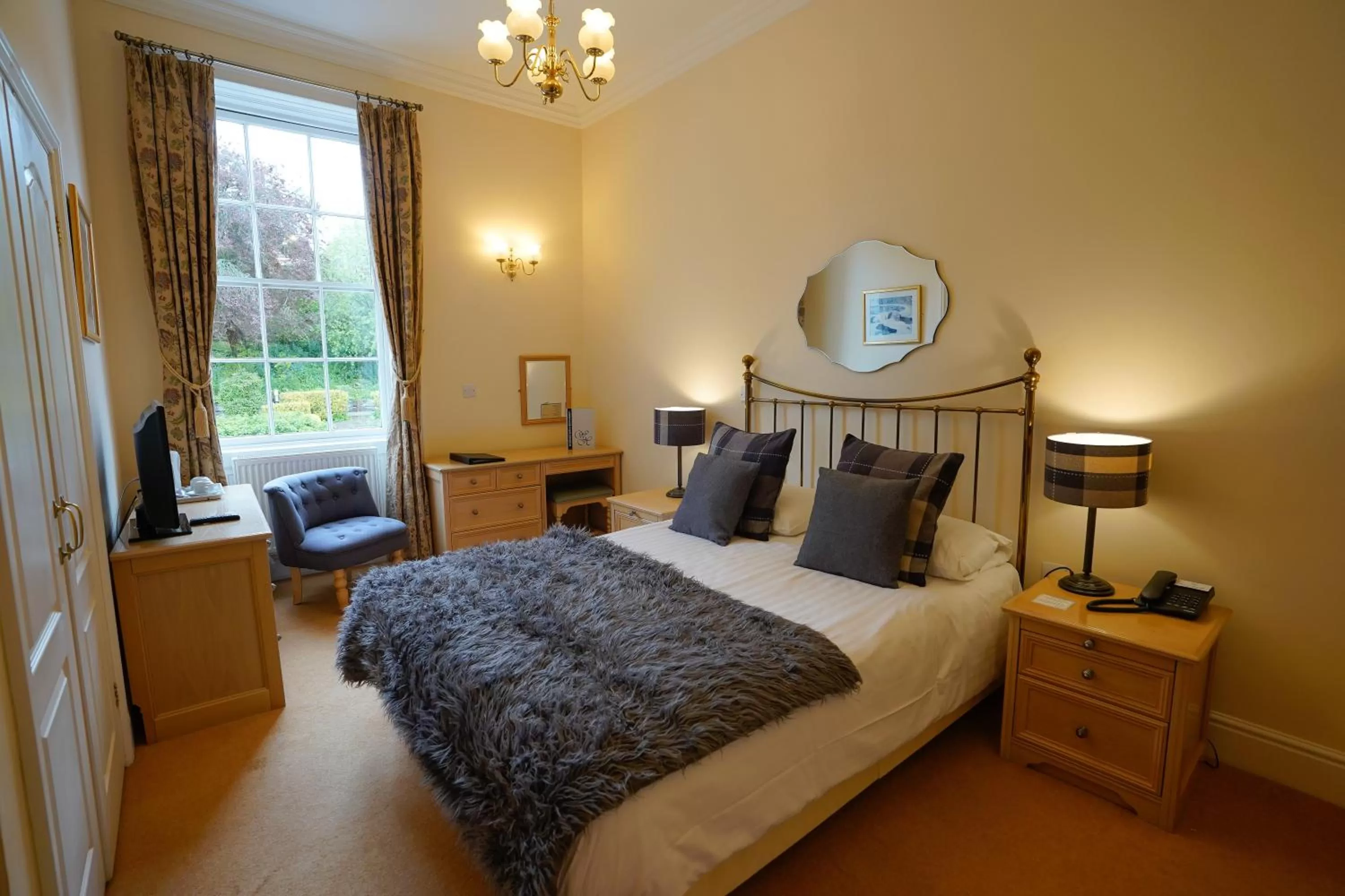 Bed in Waveney House Hotel
