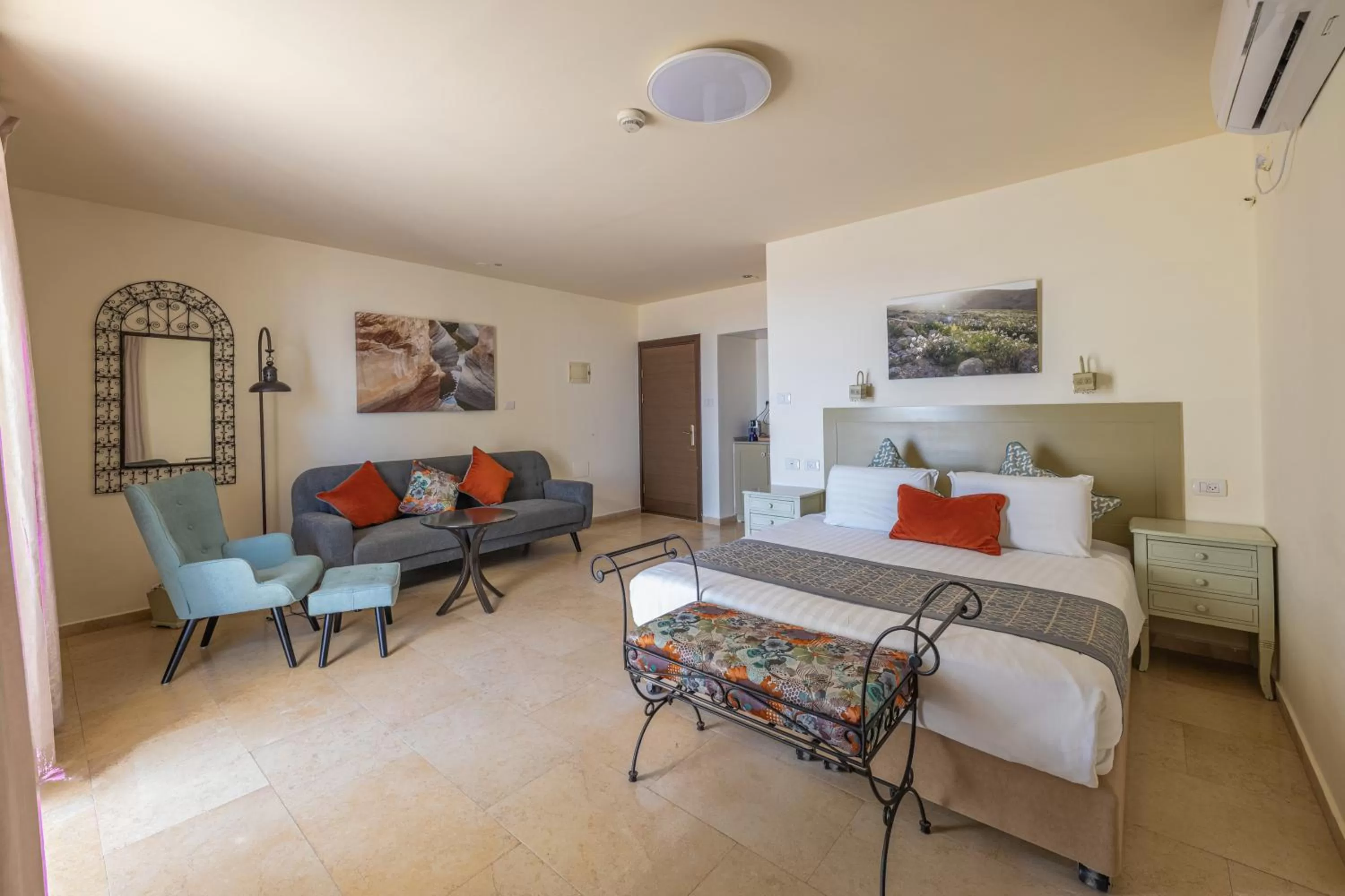 Photo of the whole room, Bed in Yehelim Boutique Hotel