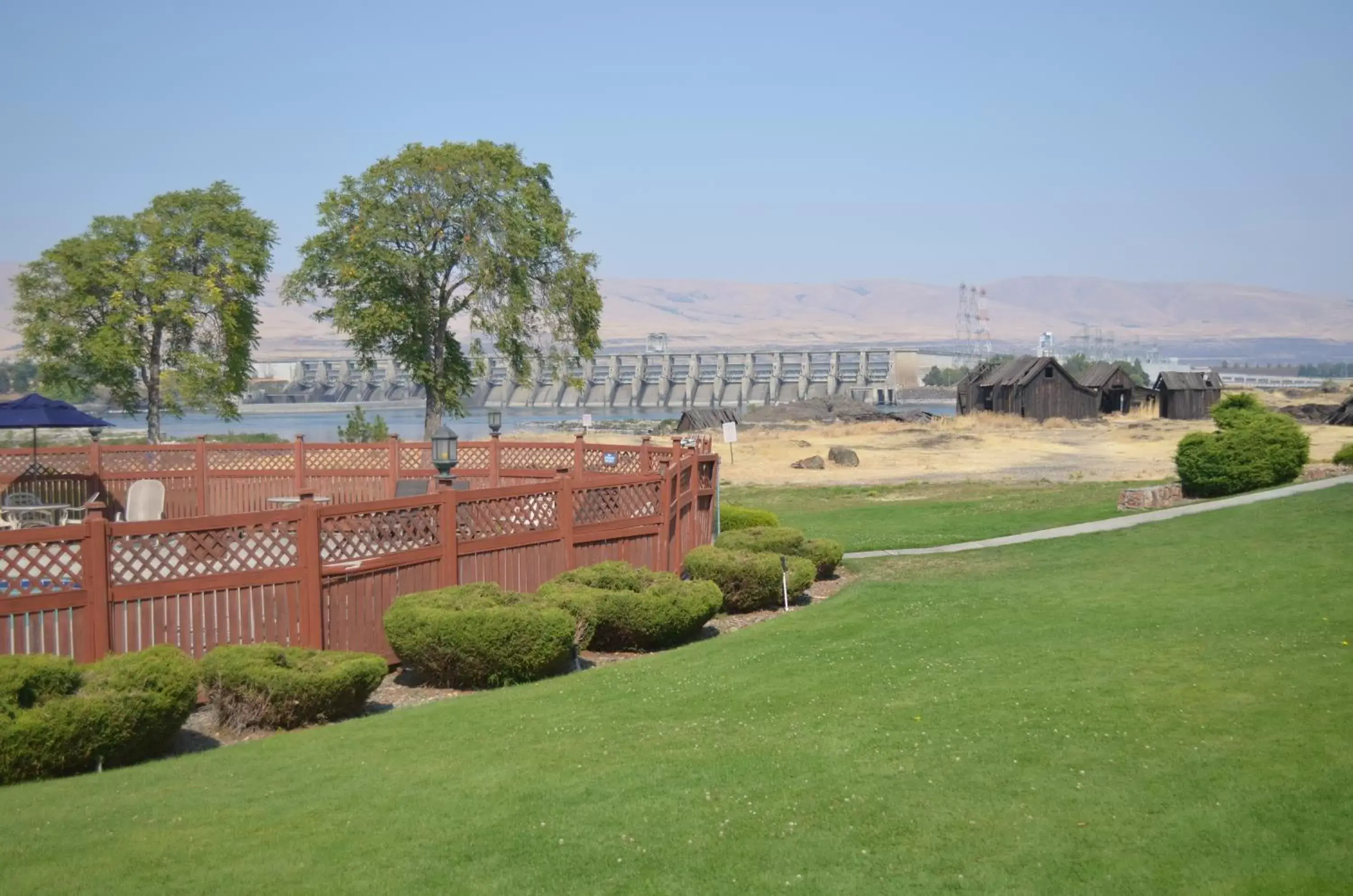 Other, Garden in Shilo Inns Suites The Dalles