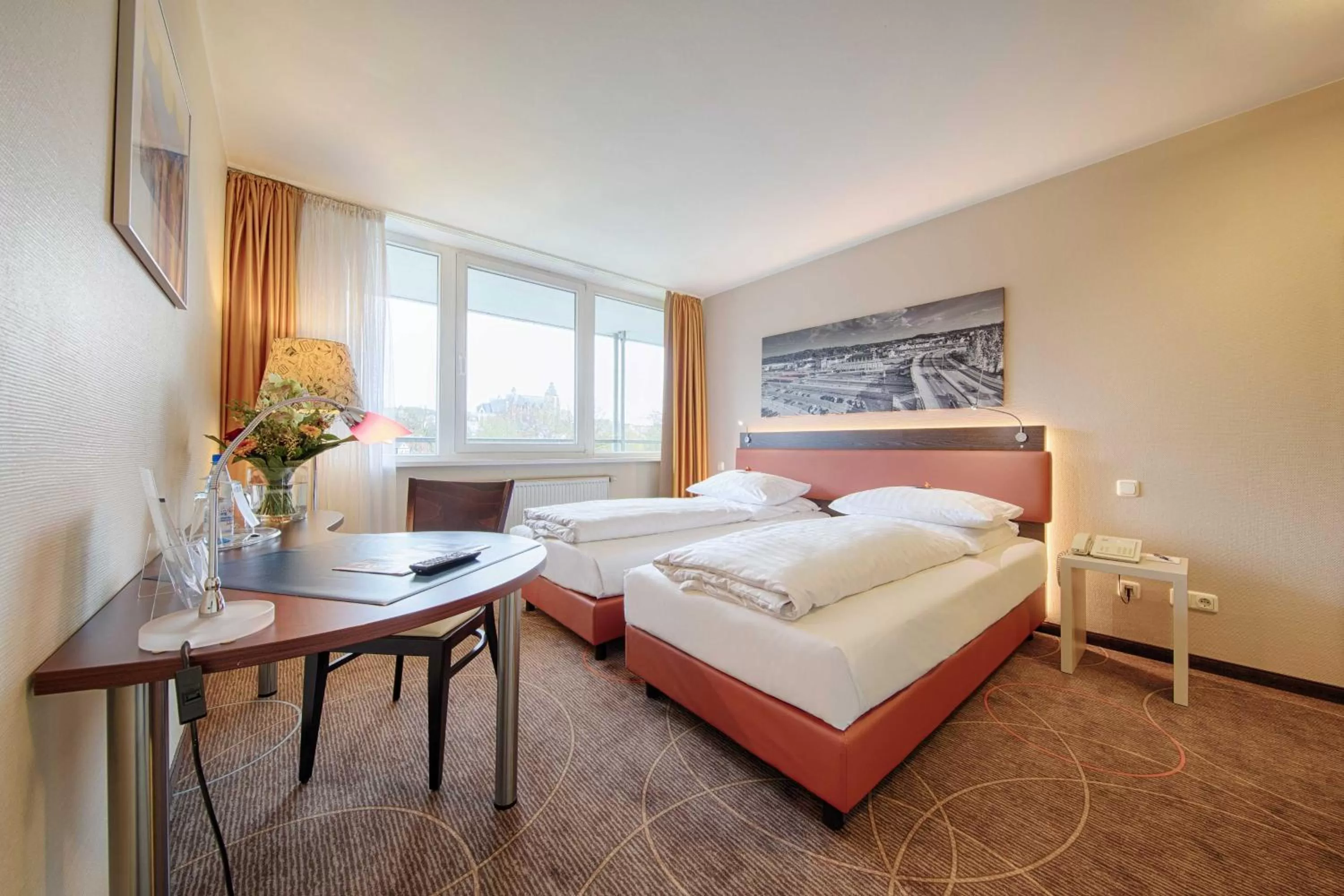 Photo of the whole room, Bed in Best Western Hotel Wetzlar