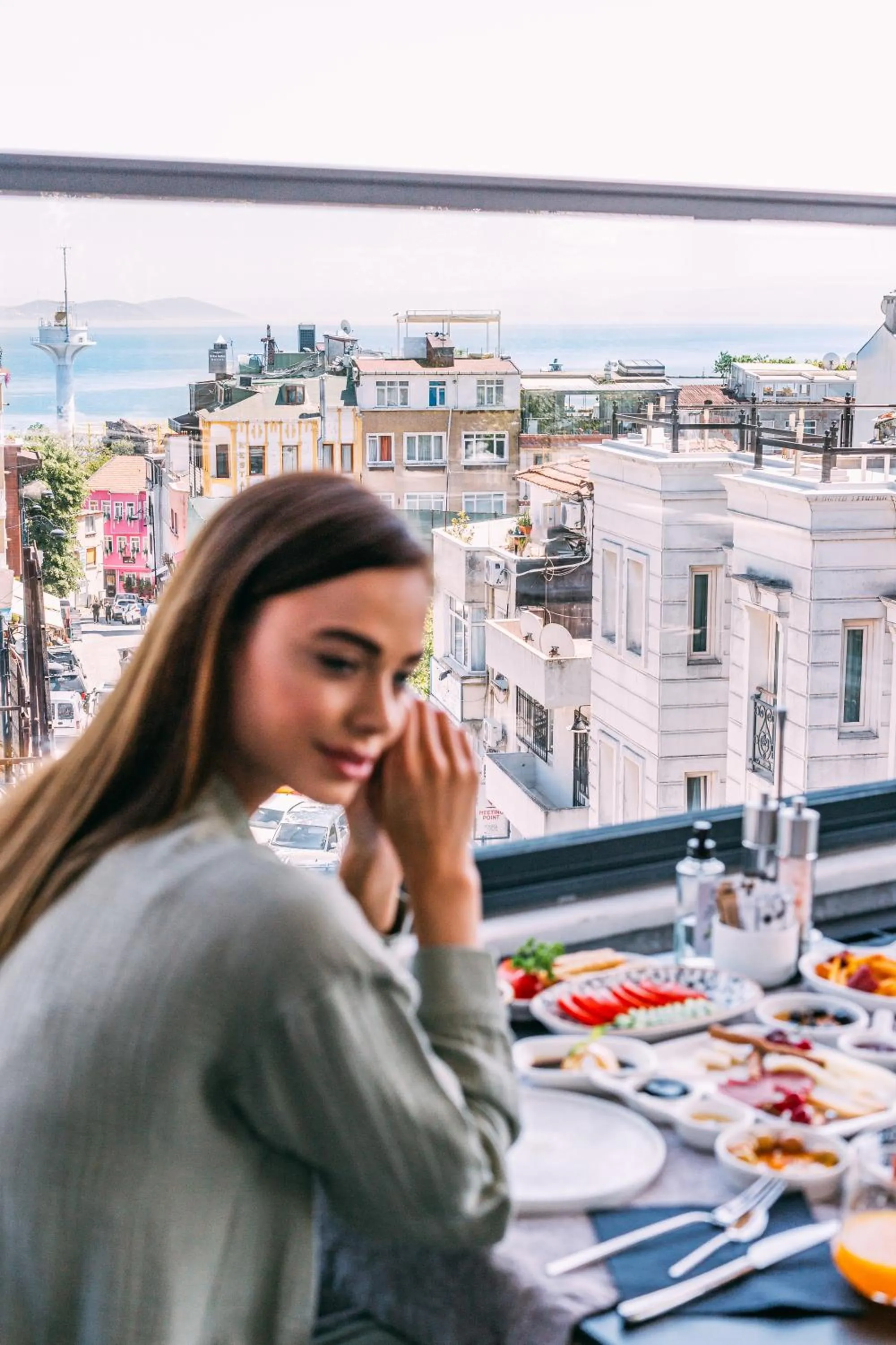 Restaurant/places to eat in RW BOUTIQUE HOTEL