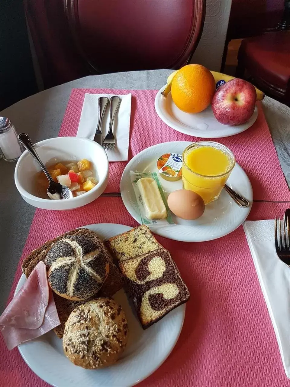 Buffet breakfast in Hôtel Astoria Buffet breakfast in Hôtel Astoria