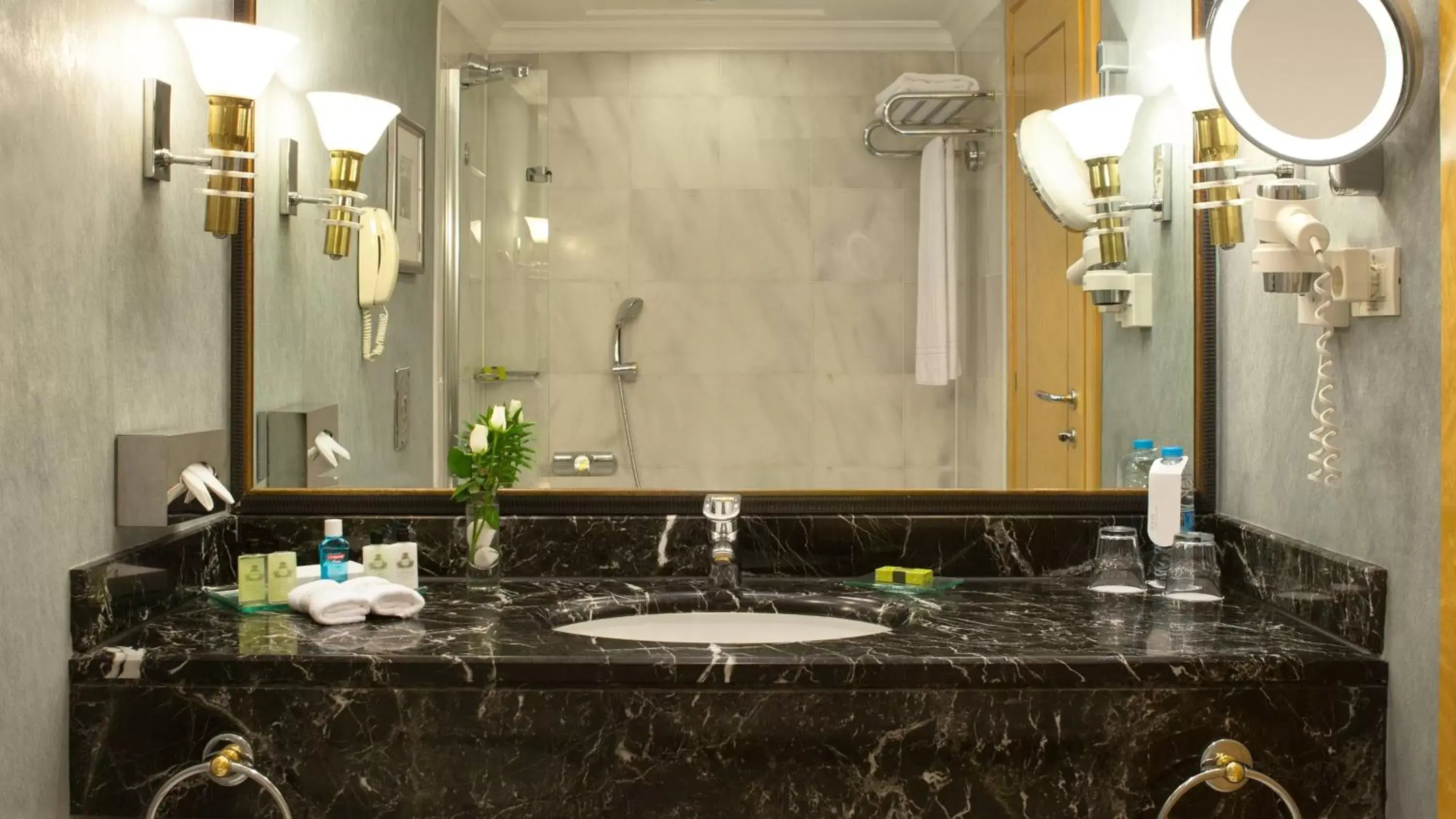 Photo of the whole room, Bathroom in InterContinental Istanbul, an IHG Hotel