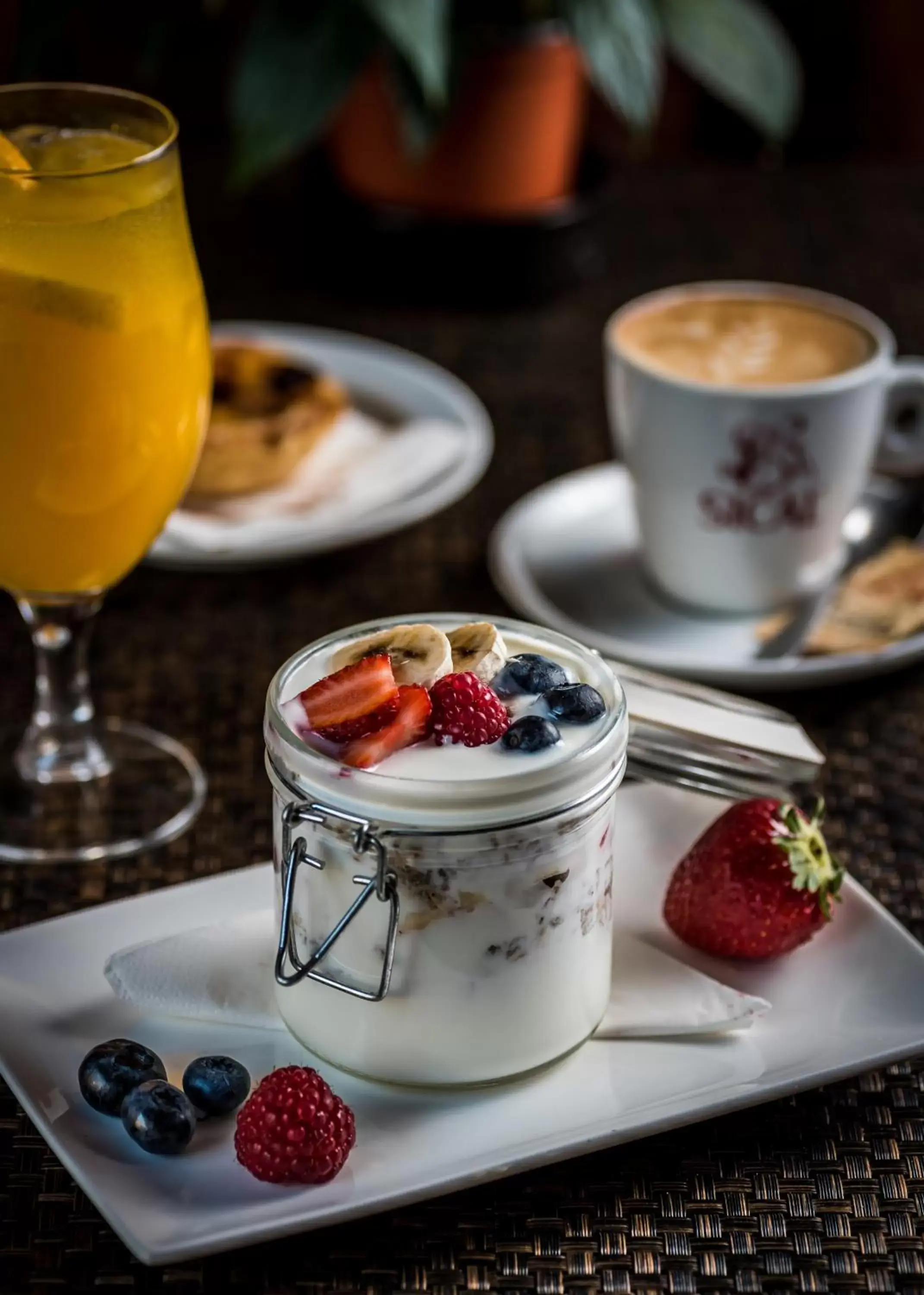 Continental breakfast in Suites @ Portarade