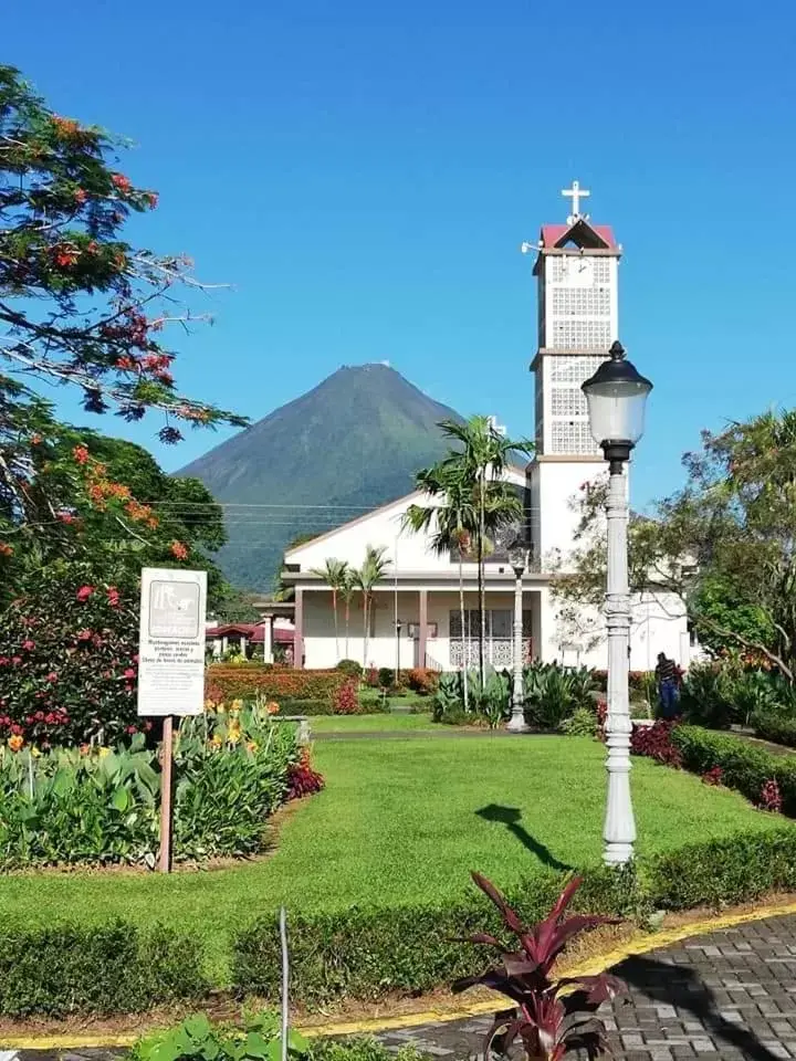 Natural landscape, Property Building in Sleeping Mountain Arenal