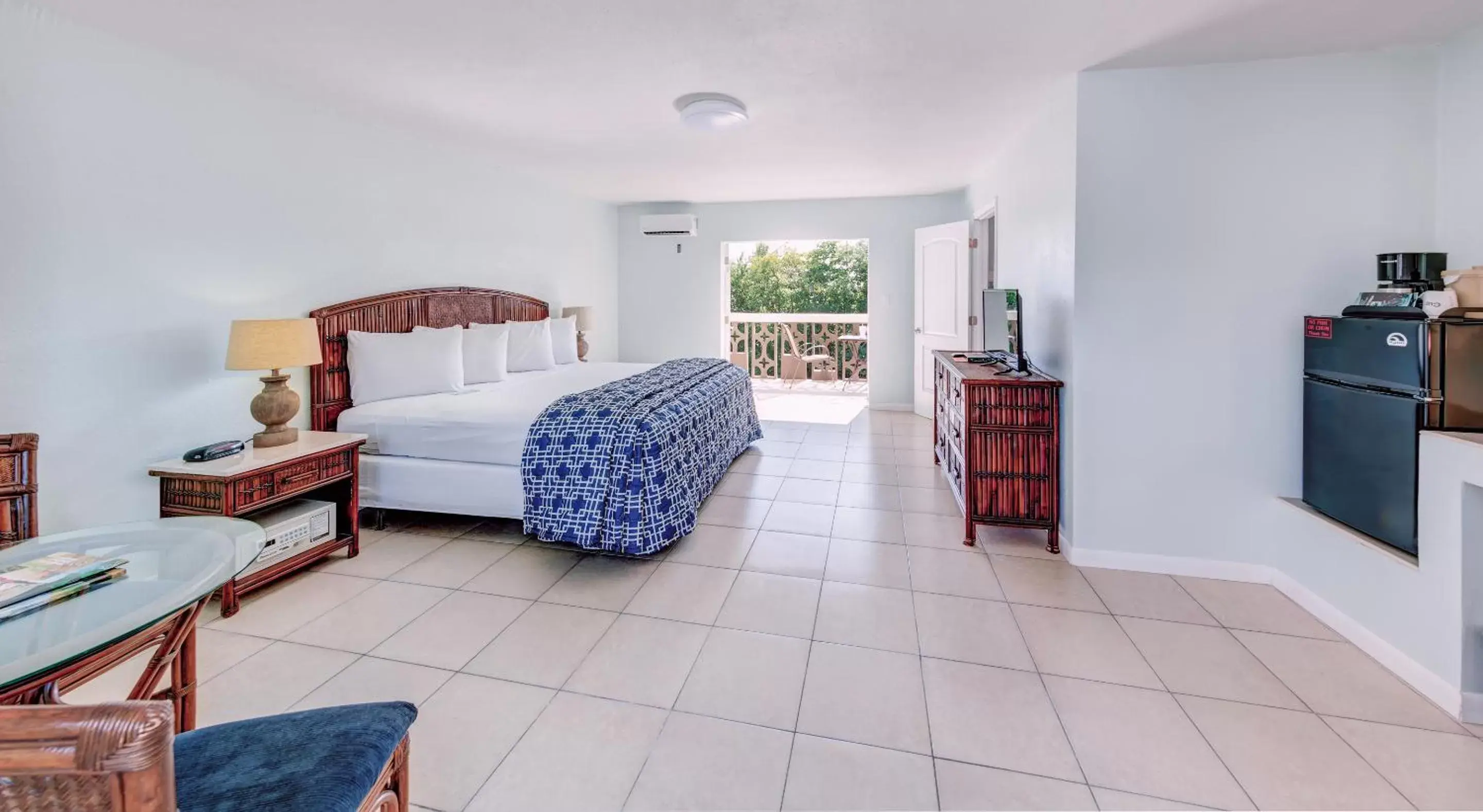 Bedroom in Creekside Inn Islamorada