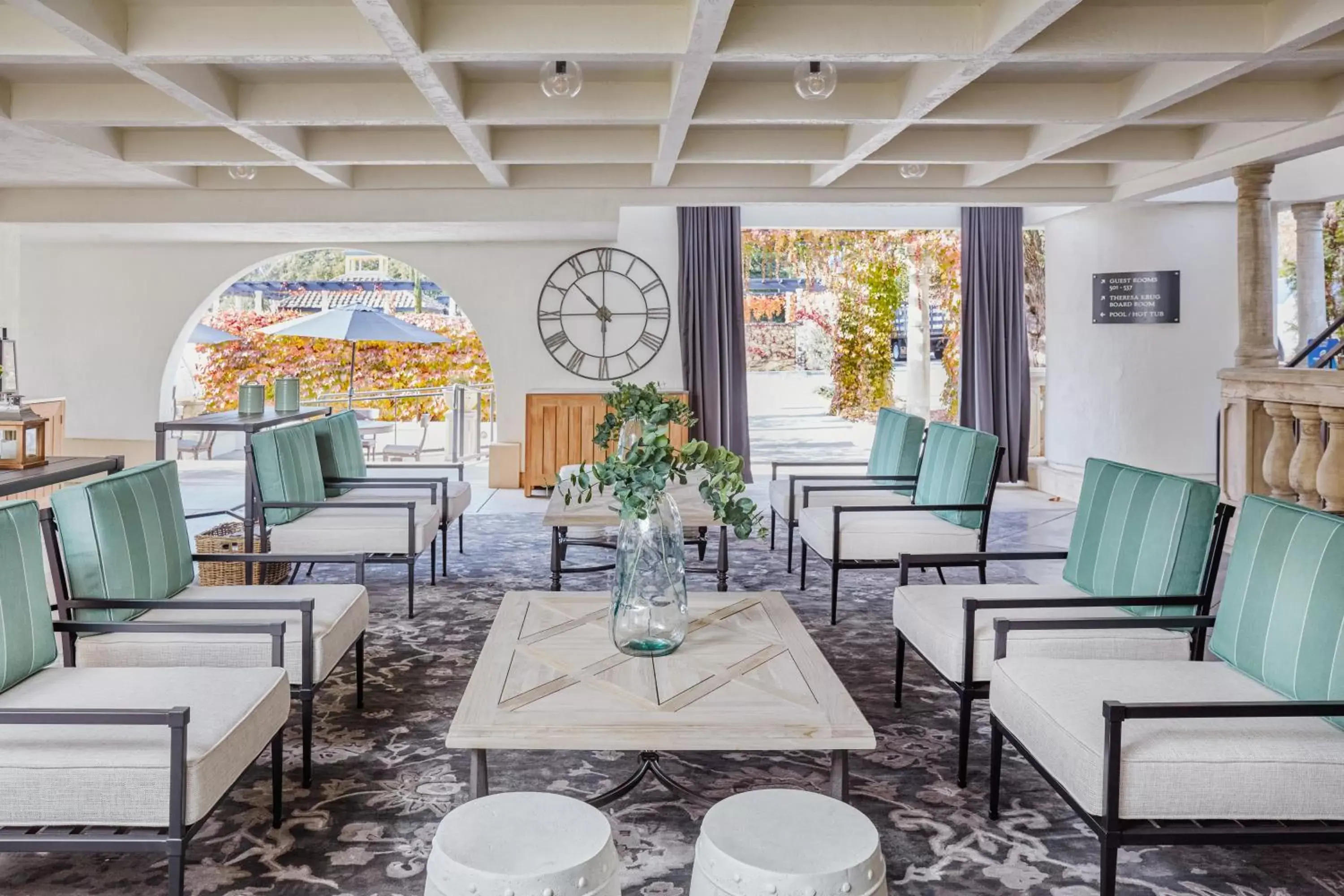 Seating Area in The Lodge at Healdsburg, Tapestry Collection by Hilton