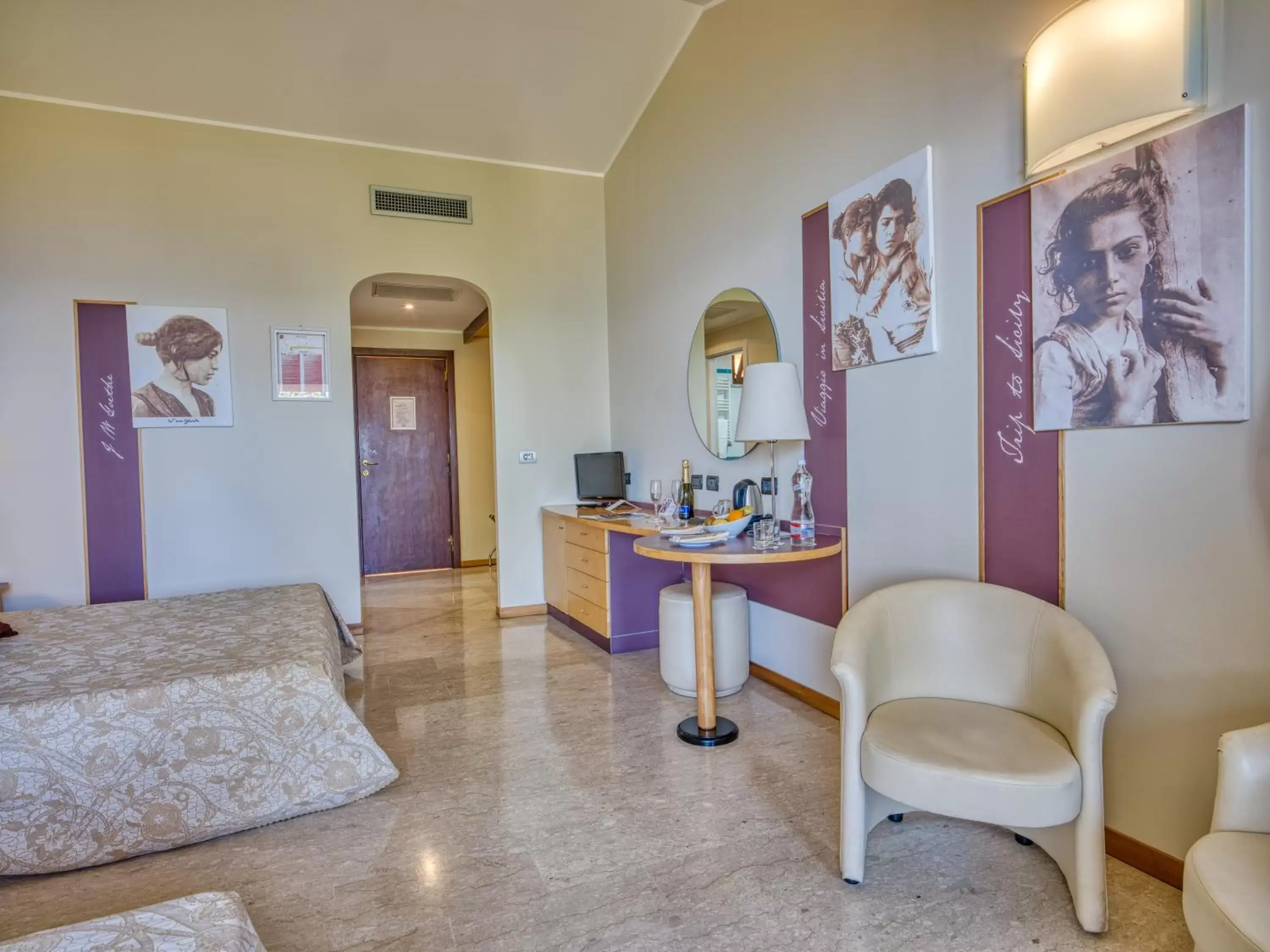 Bathroom, Lobby/Reception in Hotel Ariston and Palazzo Santa Caterina