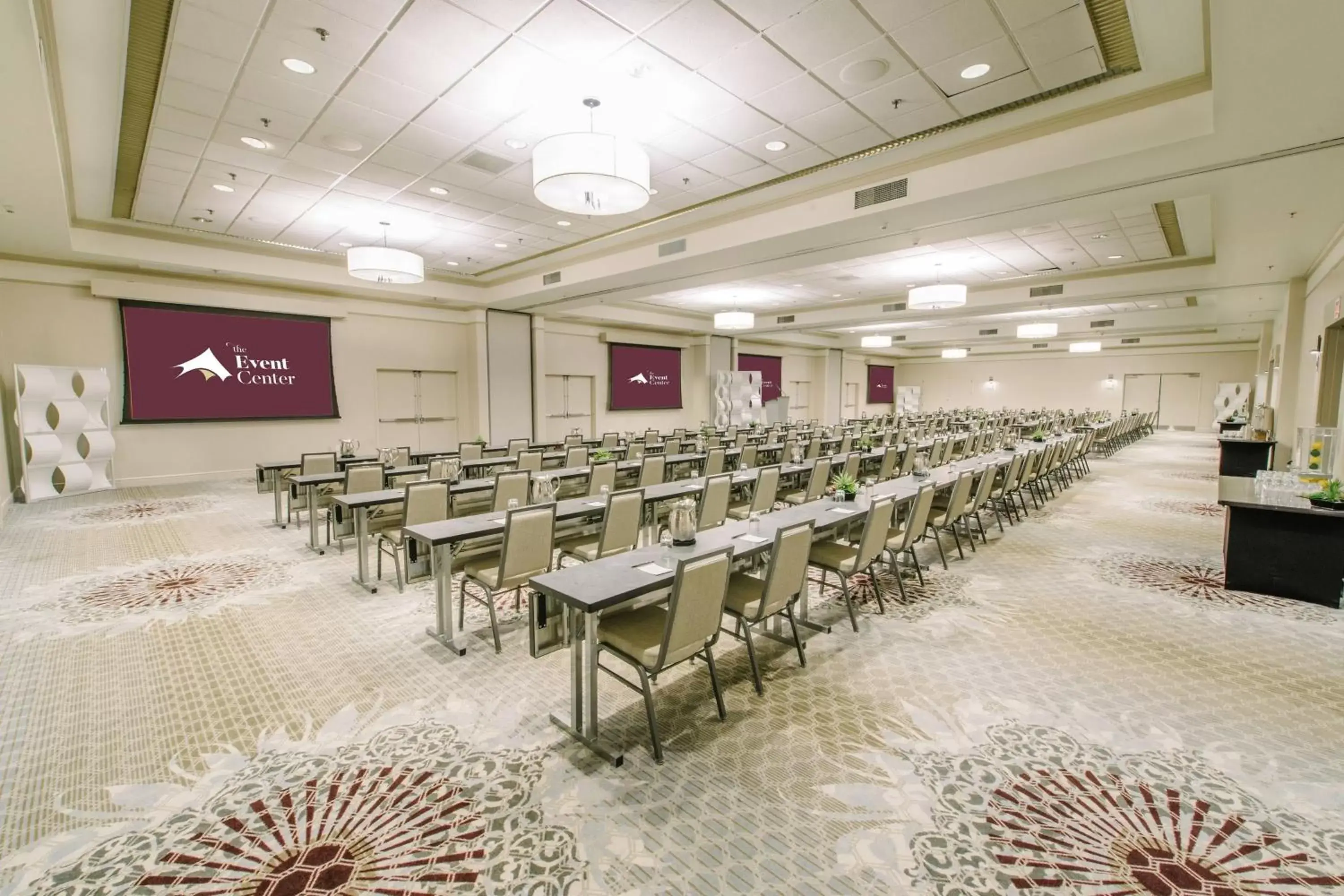 Meeting/conference room in Courtyard by Marriott Nashua