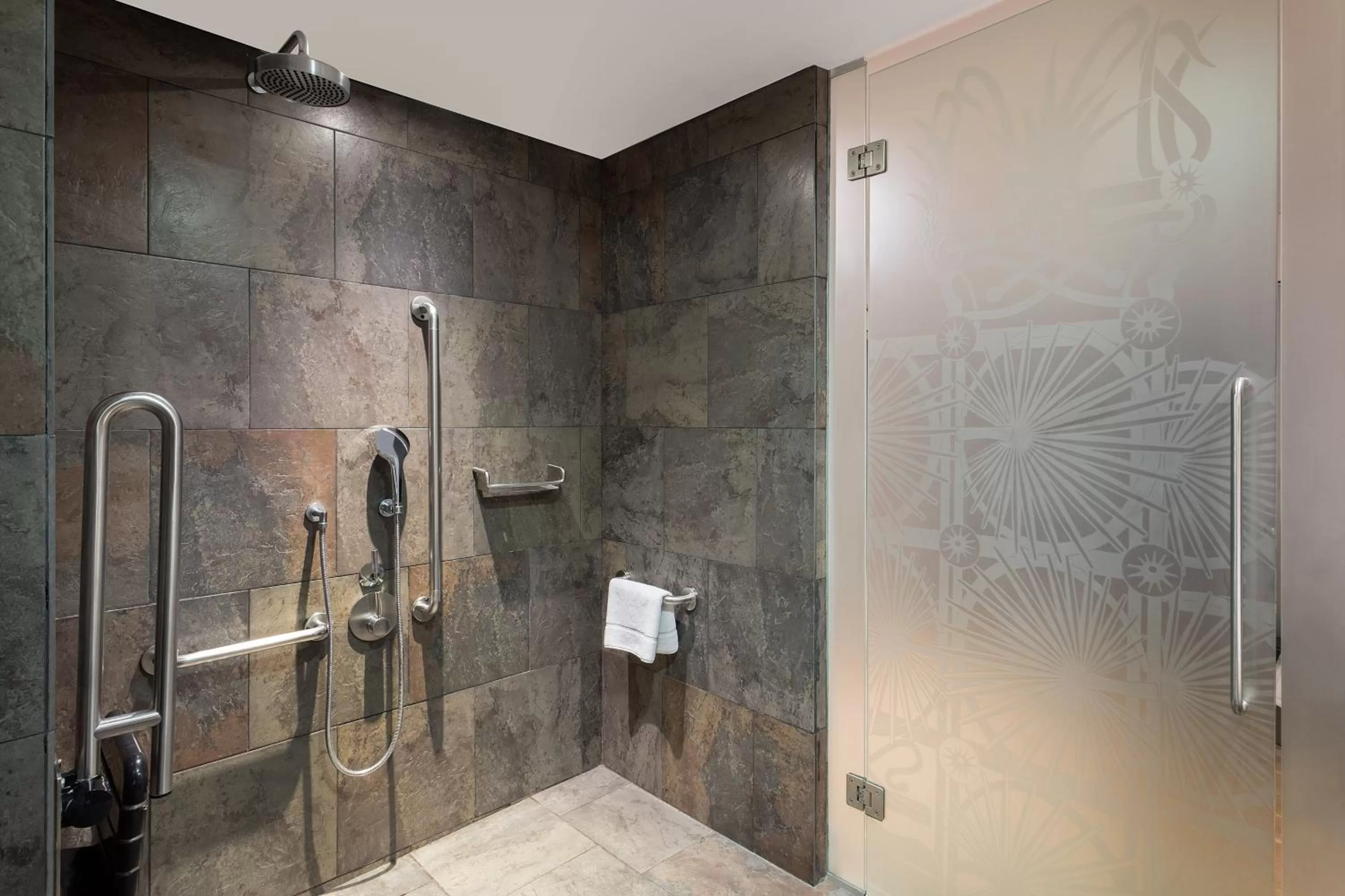 Bathroom in Le Meridien Barcelona