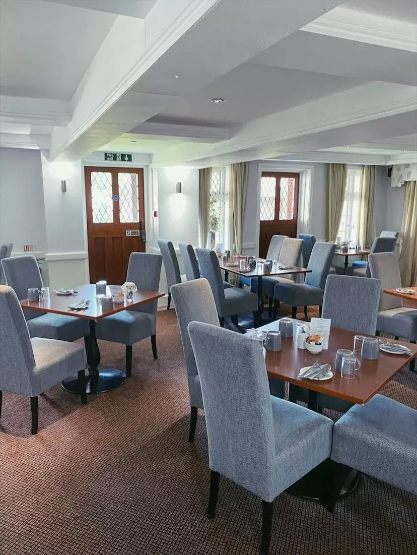 Restaurant/Places to Eat in Newtown House Hotel