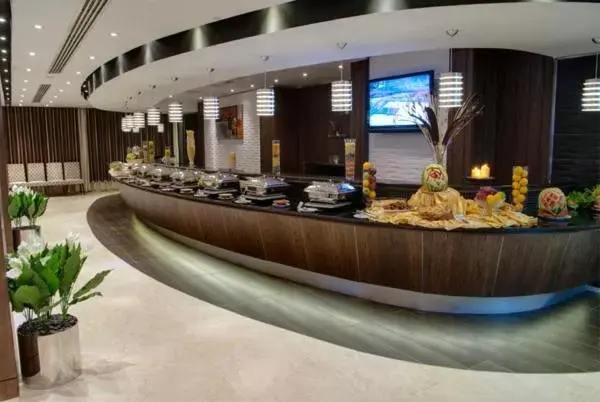 Restaurant/places to eat in City Tower Hotel