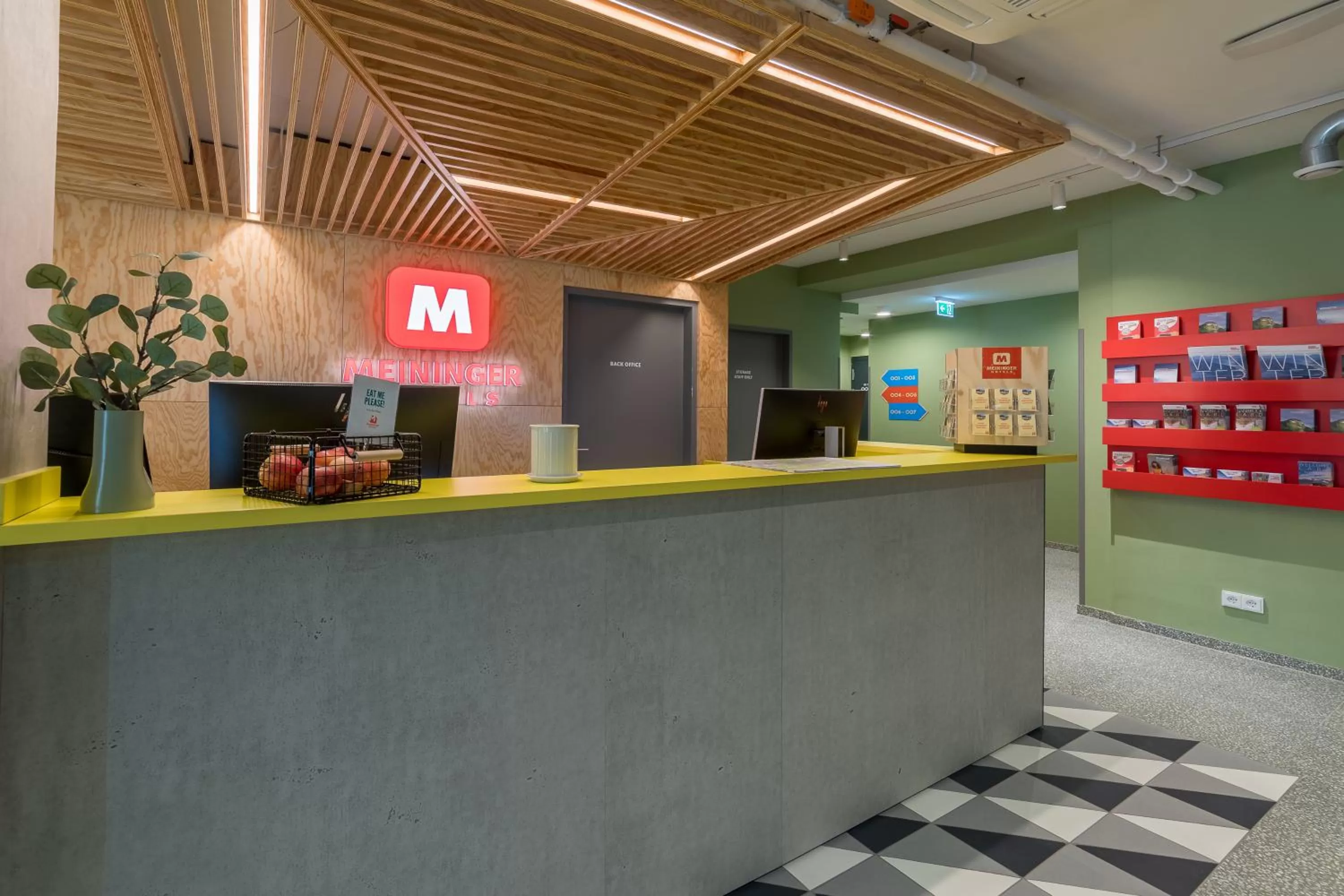 Lobby or reception in MEININGER Hotel Innsbruck Zentrum