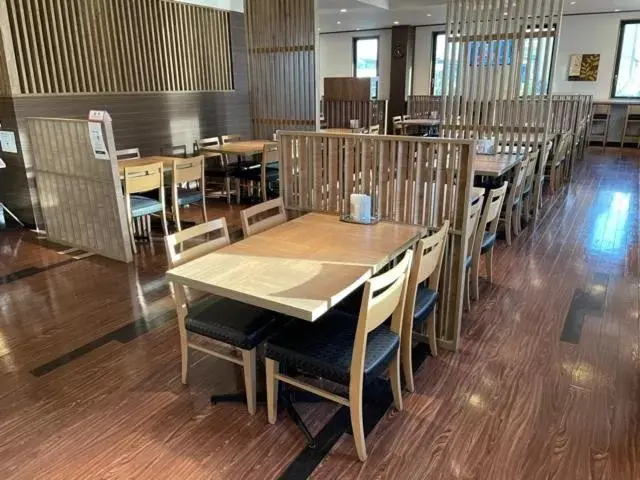 Restaurant/Places to Eat in Hotel Route-Inn Higashiomi Yokaichi Ekimae