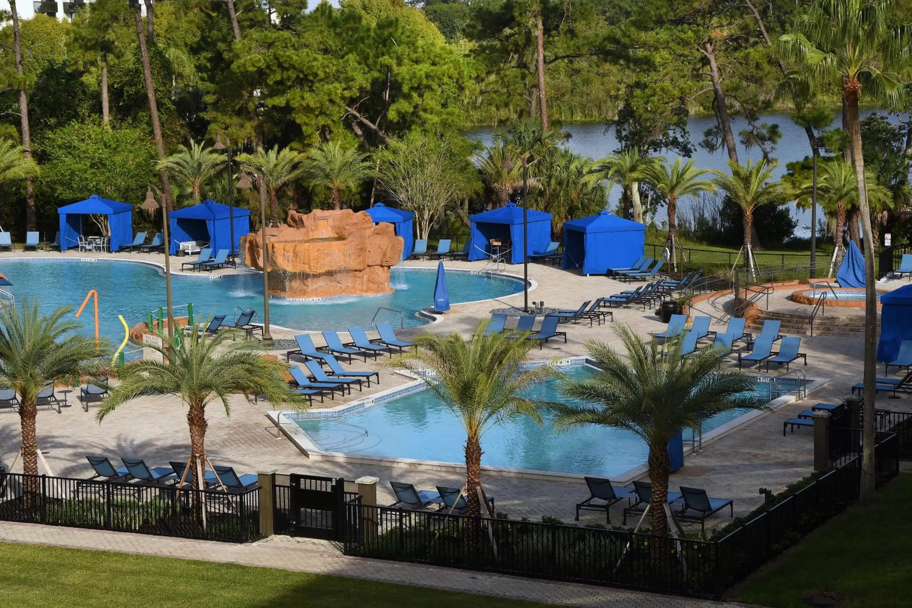 Hot Tub, Pool View in Wyndham Lake Buena Vista Resort Disney Springs® Resort Area