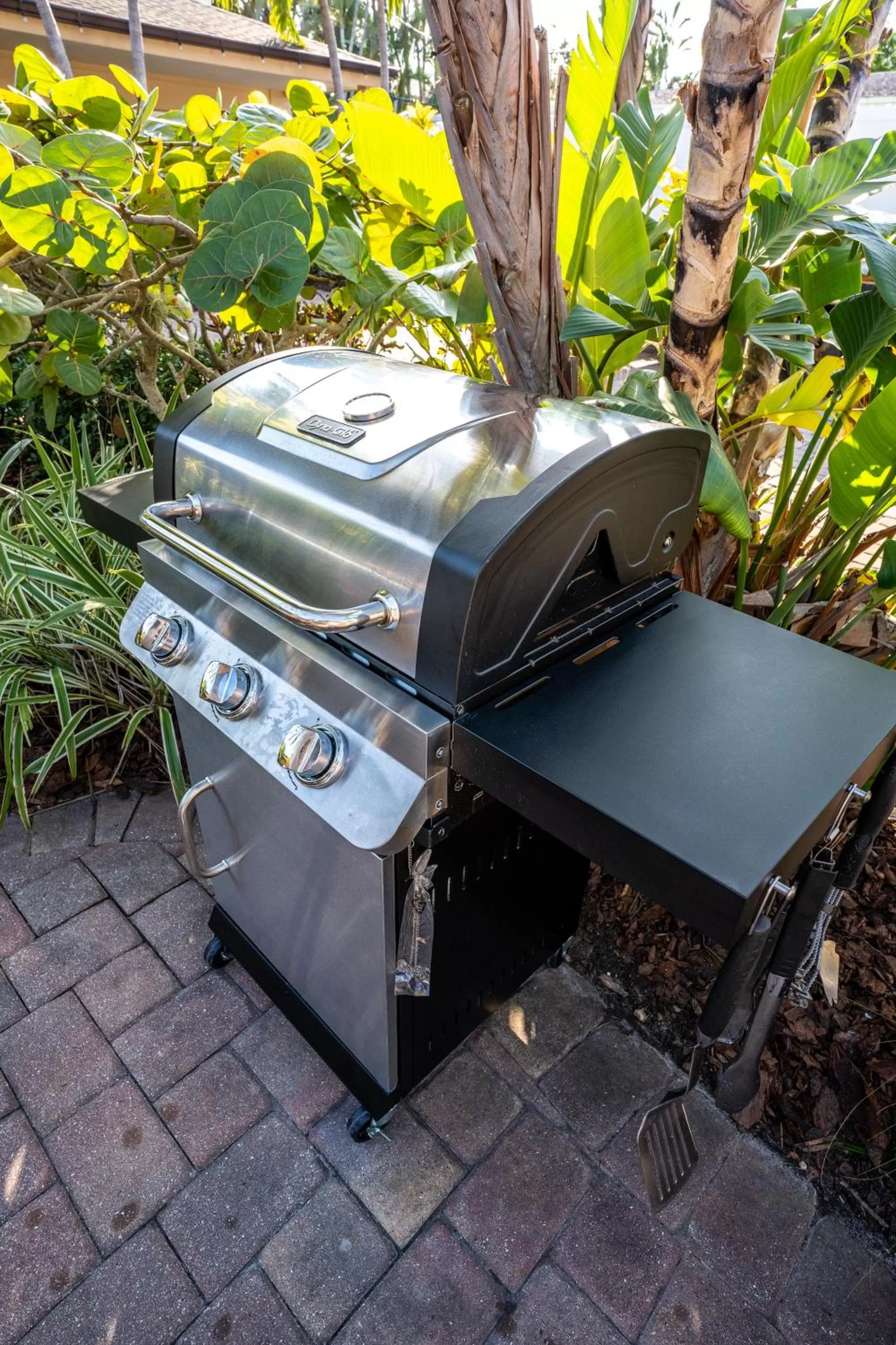 BBQ facilities in The Capri at Siesta