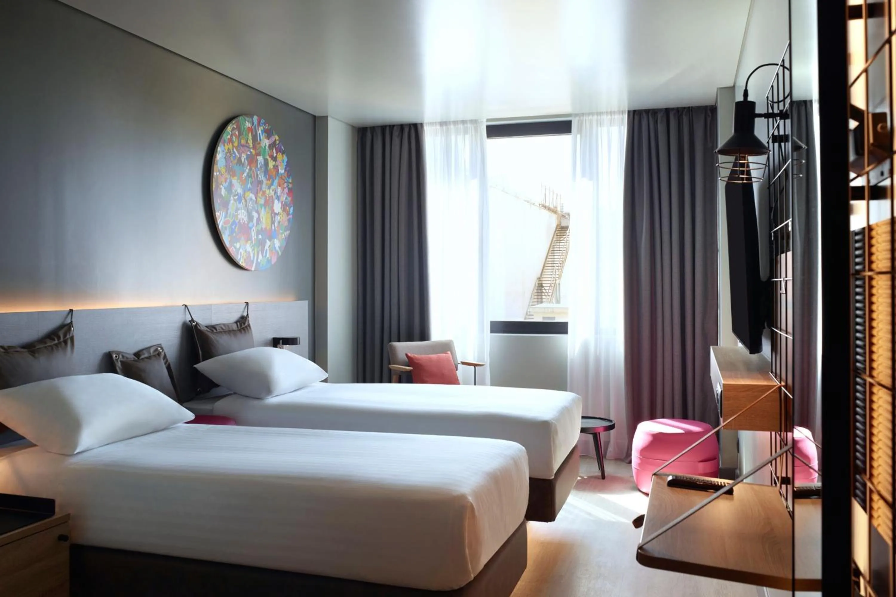 Photo of the whole room, Bed in Moxy Athens City