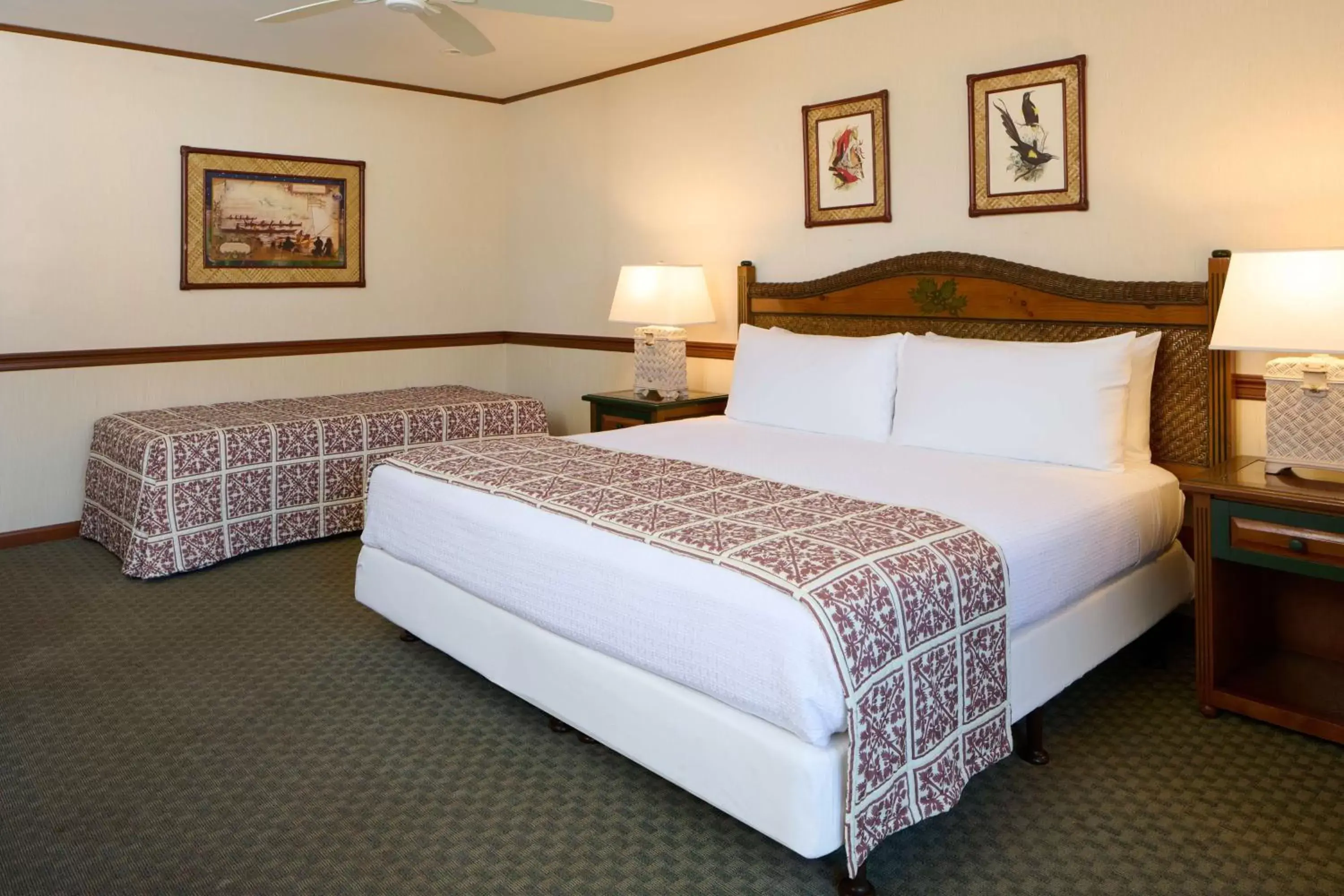 Bedroom, Bed in OUTRIGGER Kāʻanapali Beach Resort