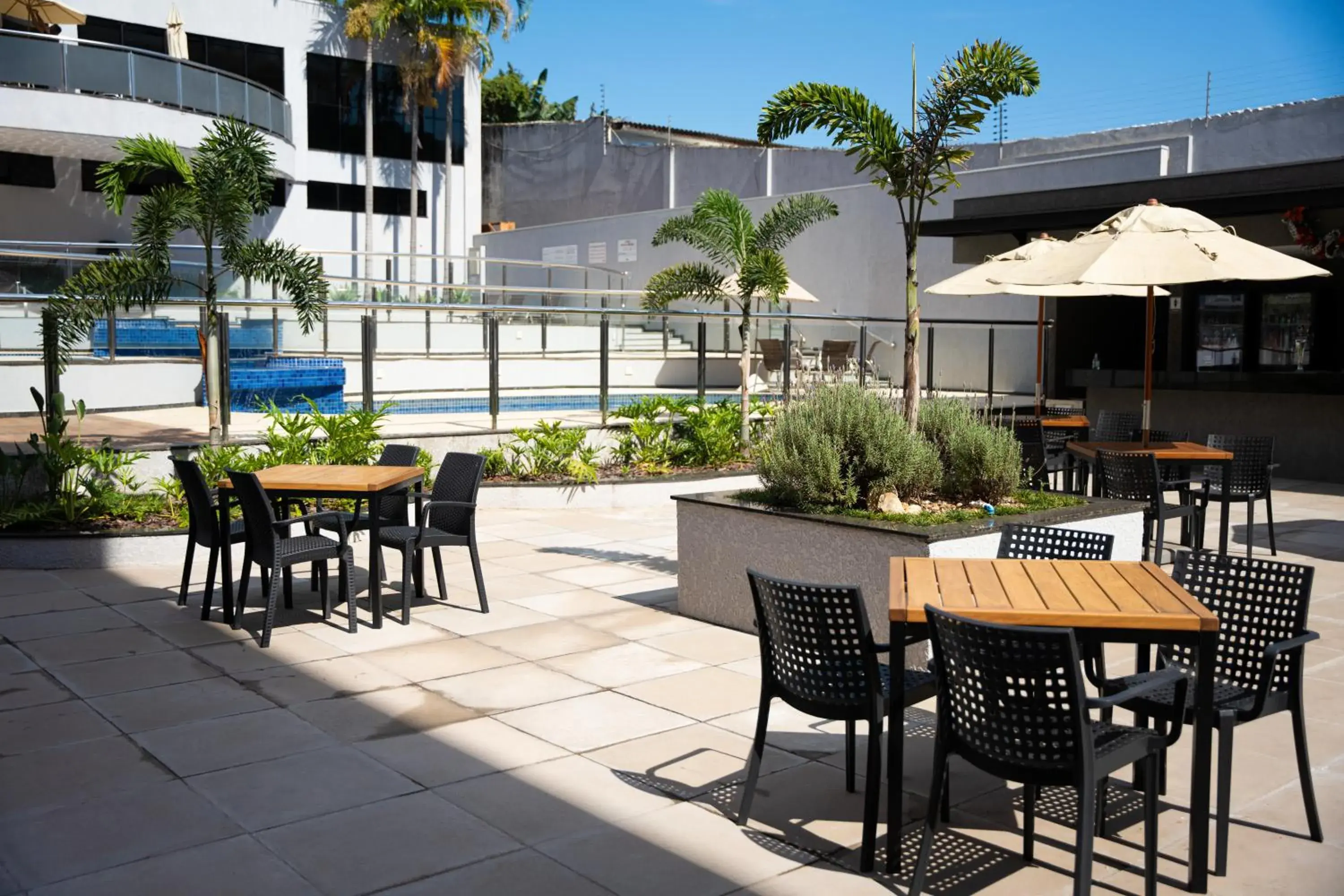 Lounge or bar, Restaurant/Places to Eat in Foz Plaza Hotel