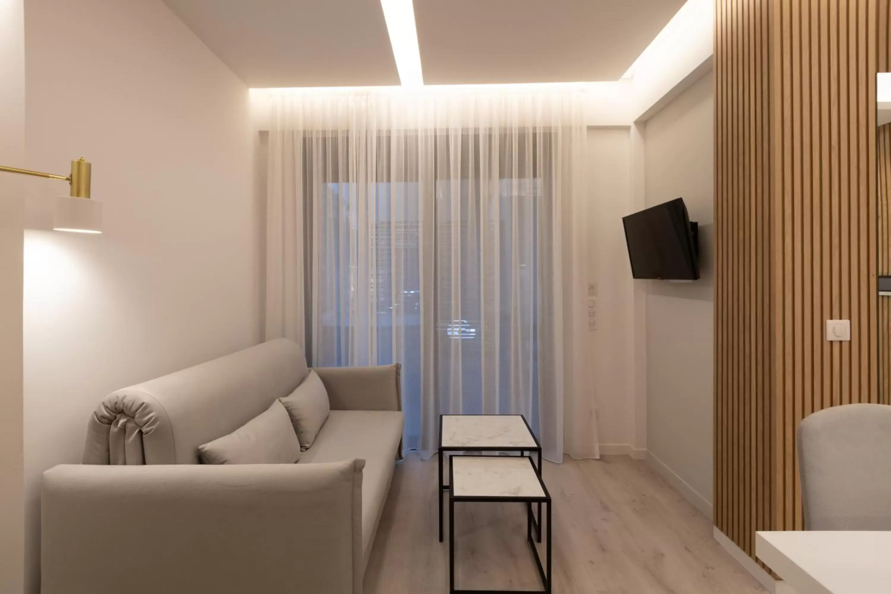 TV and multimedia, Seating Area in LUX&EASY Acropolis Suites
