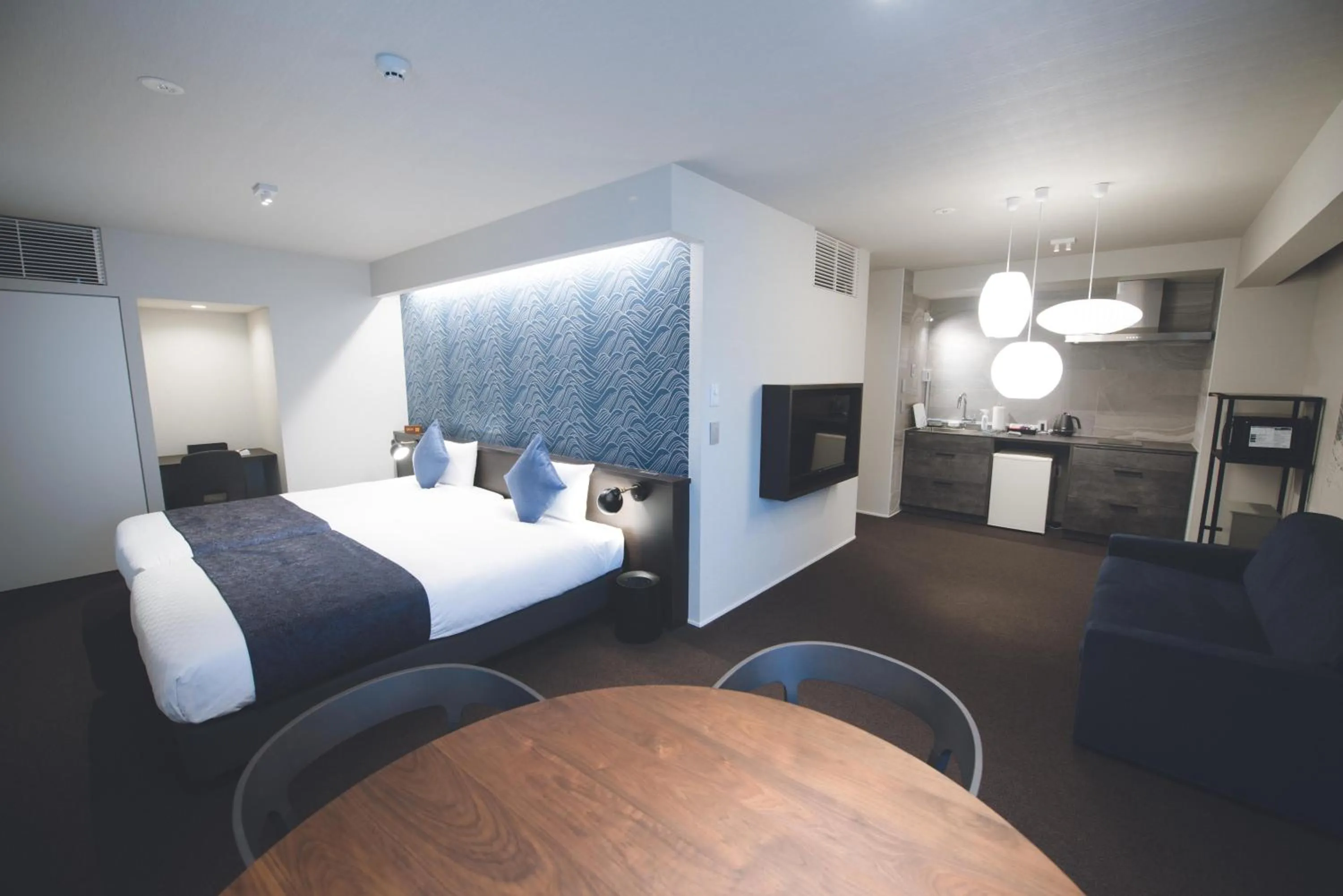 TV and multimedia, Bed in HOTEL MASTAY jingumichi