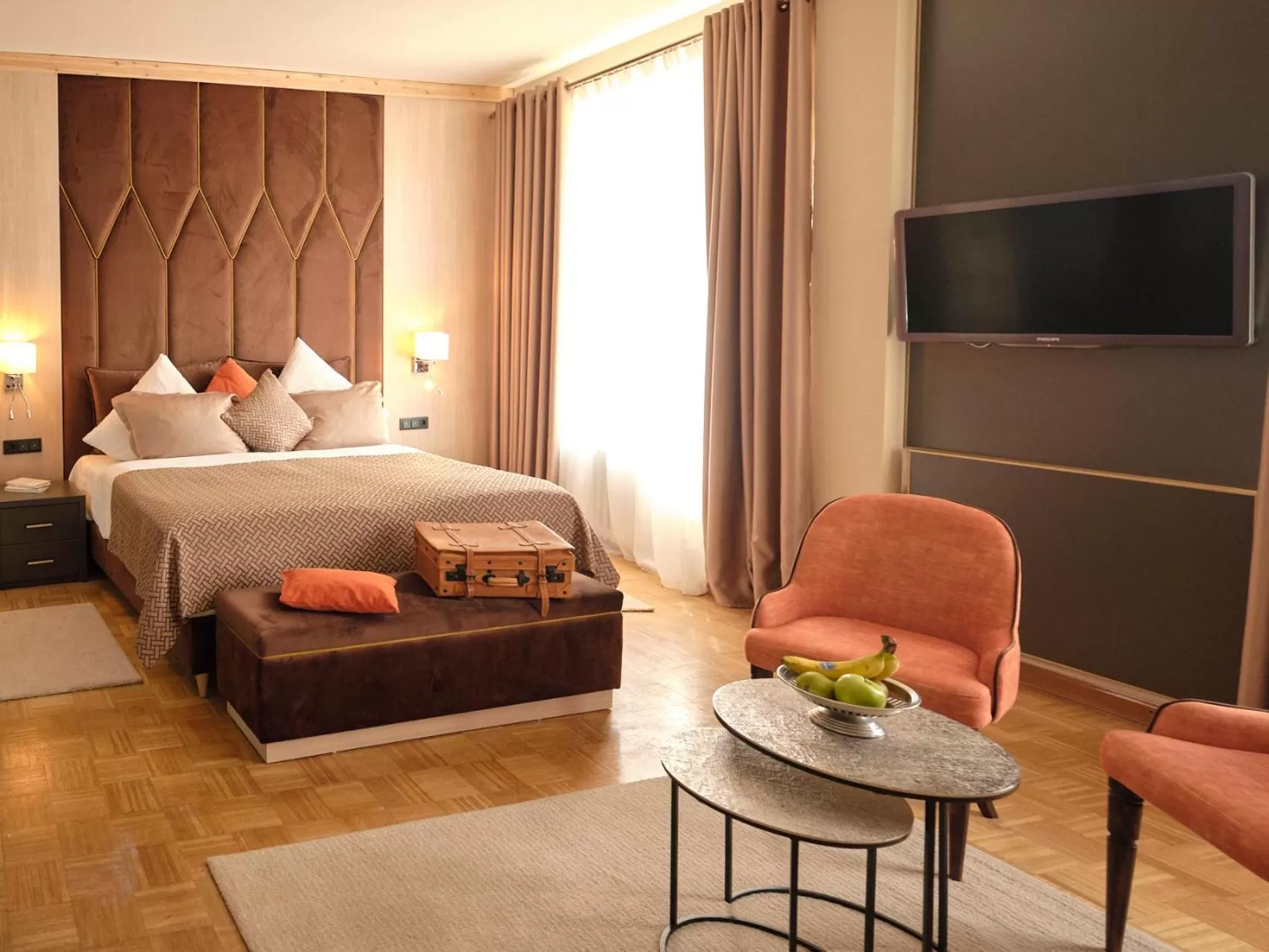 Photo of the whole room, Bed in Hotel van Bebber