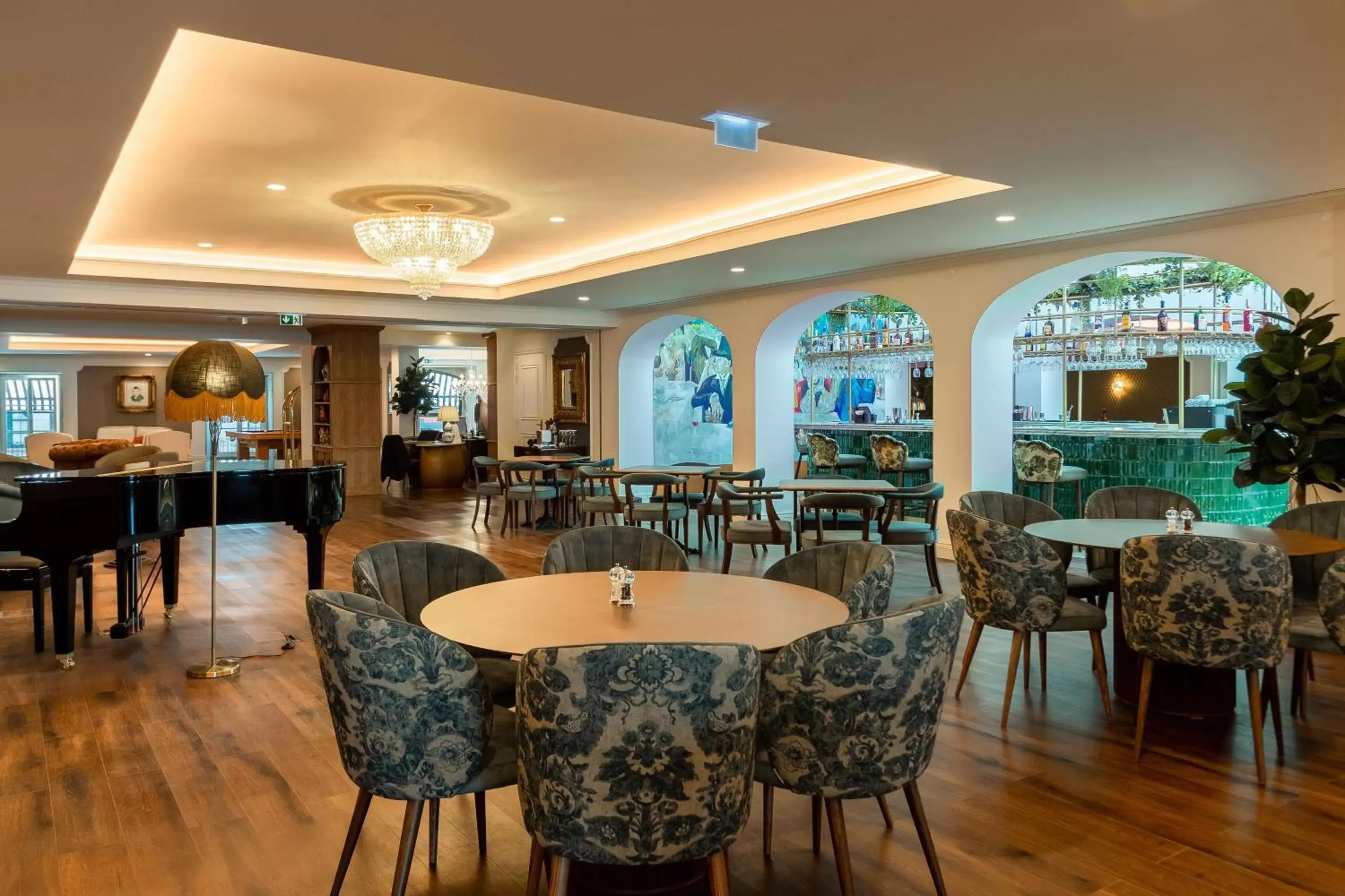 Restaurant/places to eat in AP Dona Aninhas Restaurant/places to eat in AP Dona Aninhas