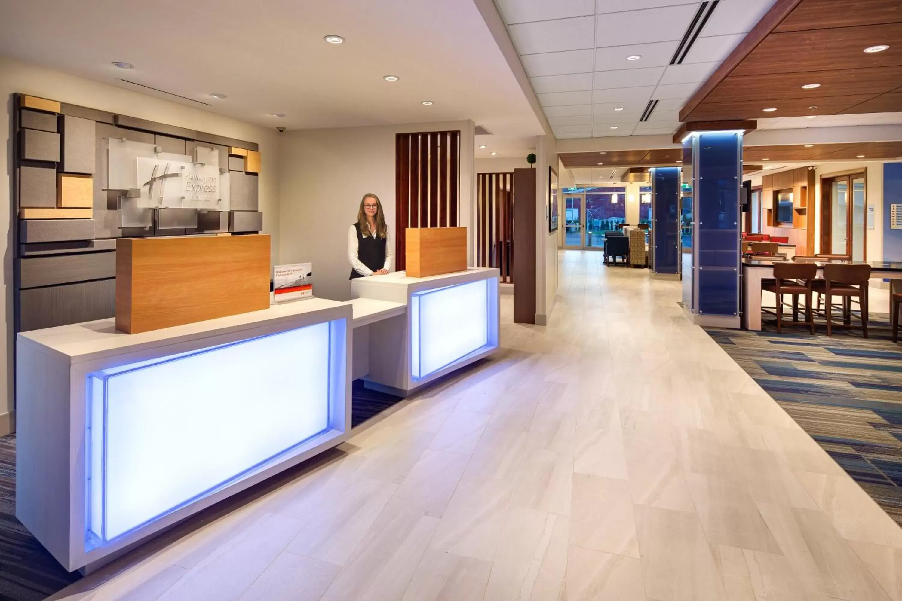 Property building, Lobby/Reception in Holiday Inn Express & Suites Terrace, an IHG Hotel
