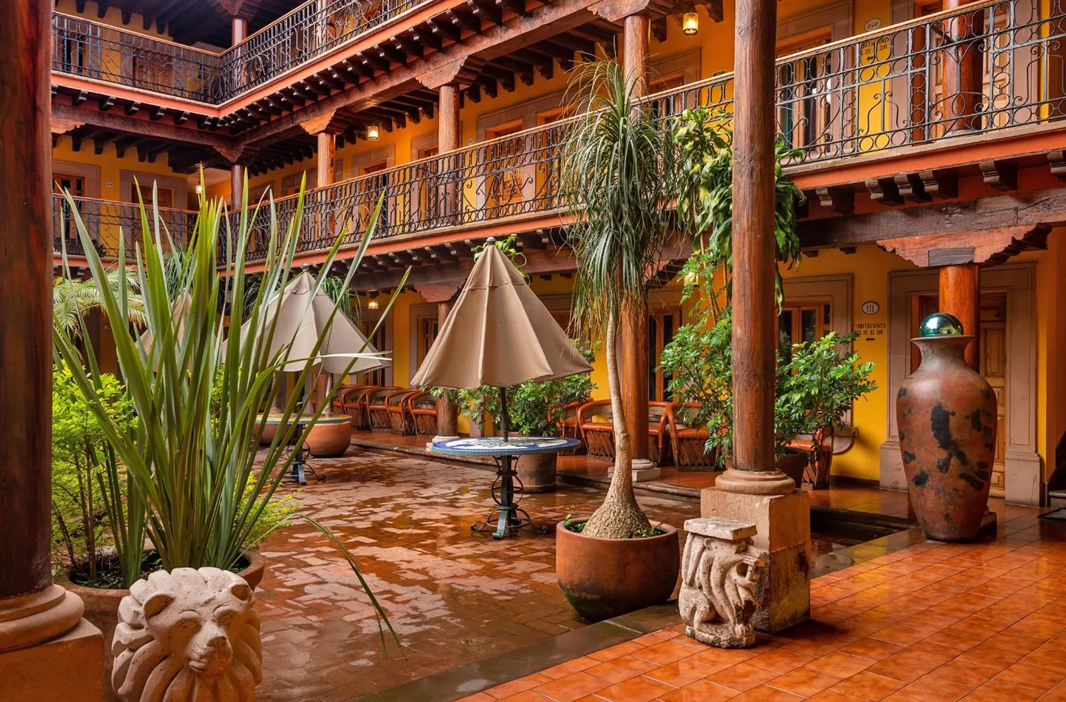 Patio in Hotel la Parroquia