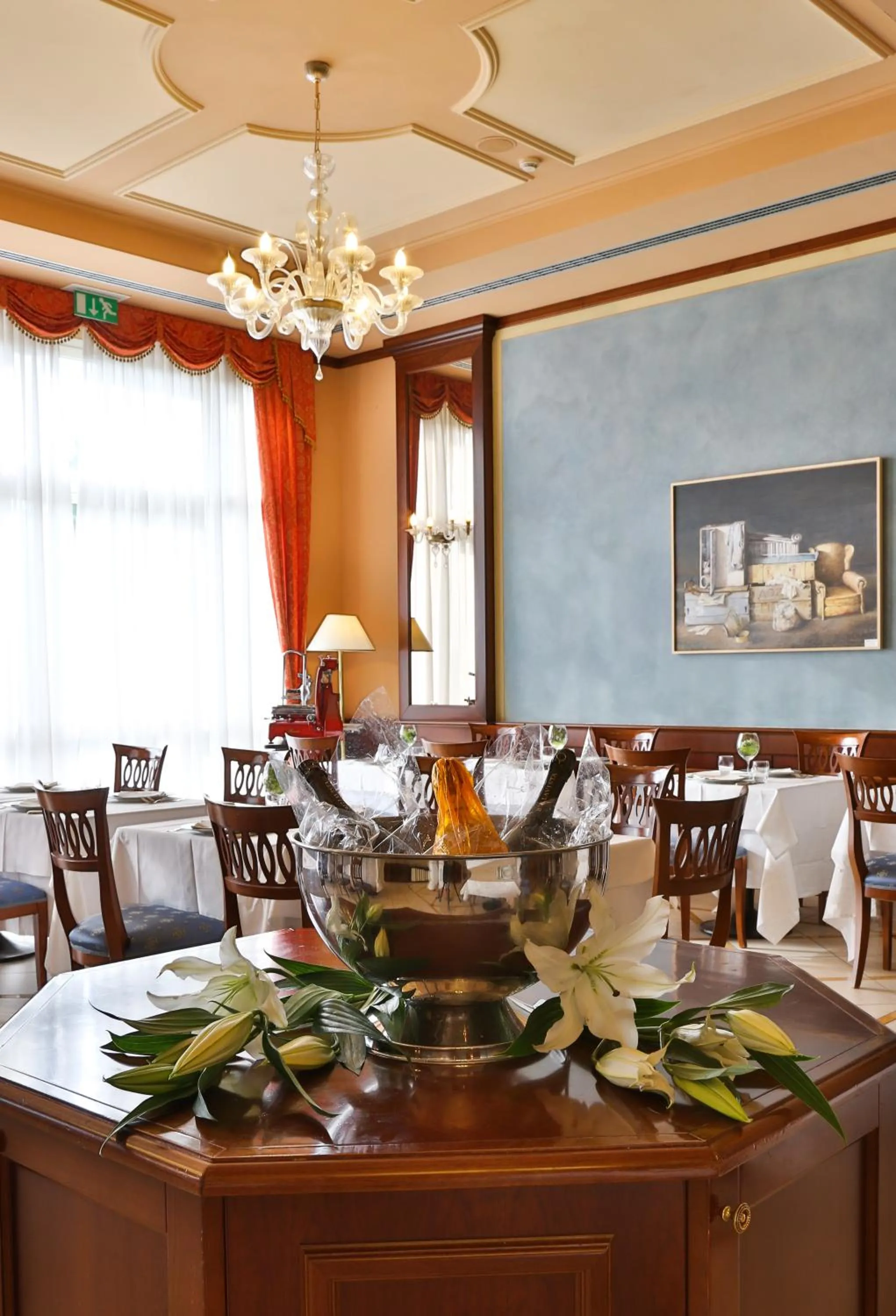 Restaurant/places to eat in Best Western Classic Hotel