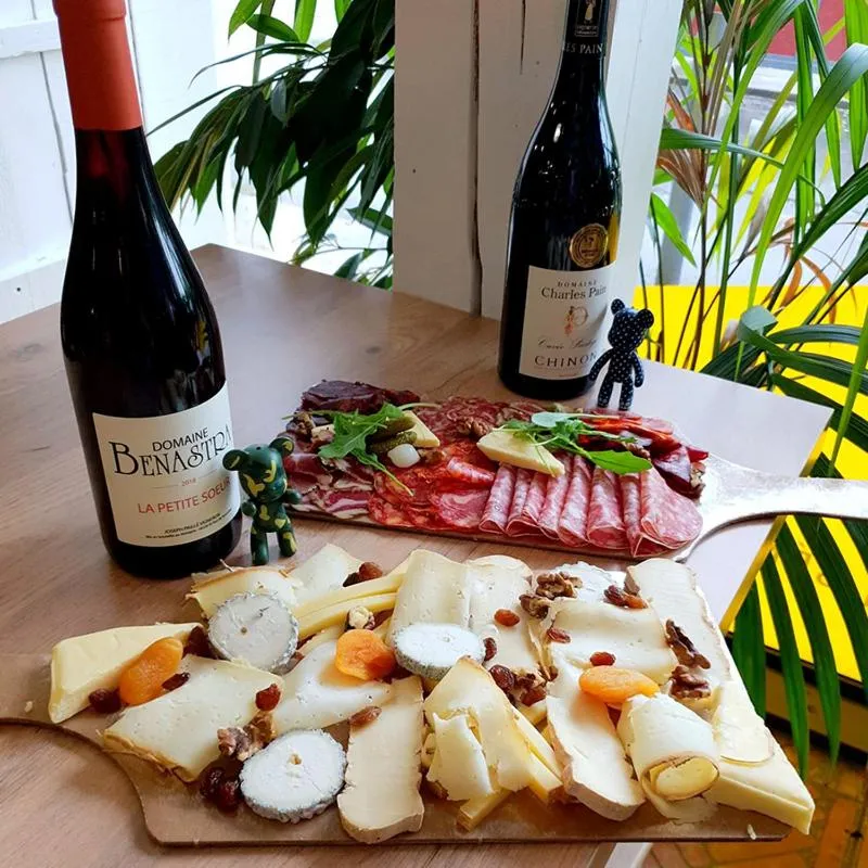 Restaurant/places to eat in Le Clémenceau Hôtel et Appart 'hôtel "Gare Sncf" centre ville