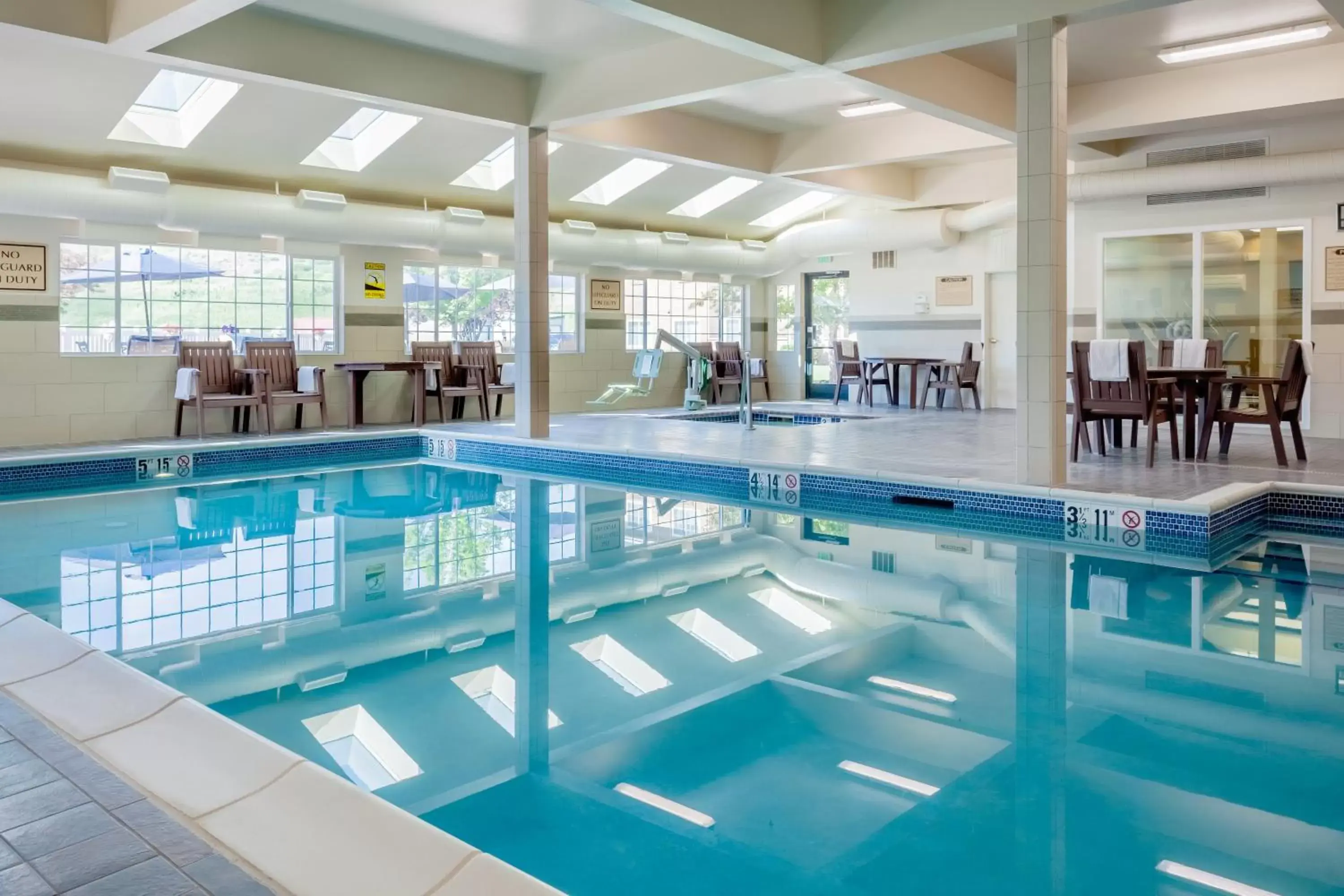 Swimming Pool in Holiday Inn Express Pullman, an IHG Hotel