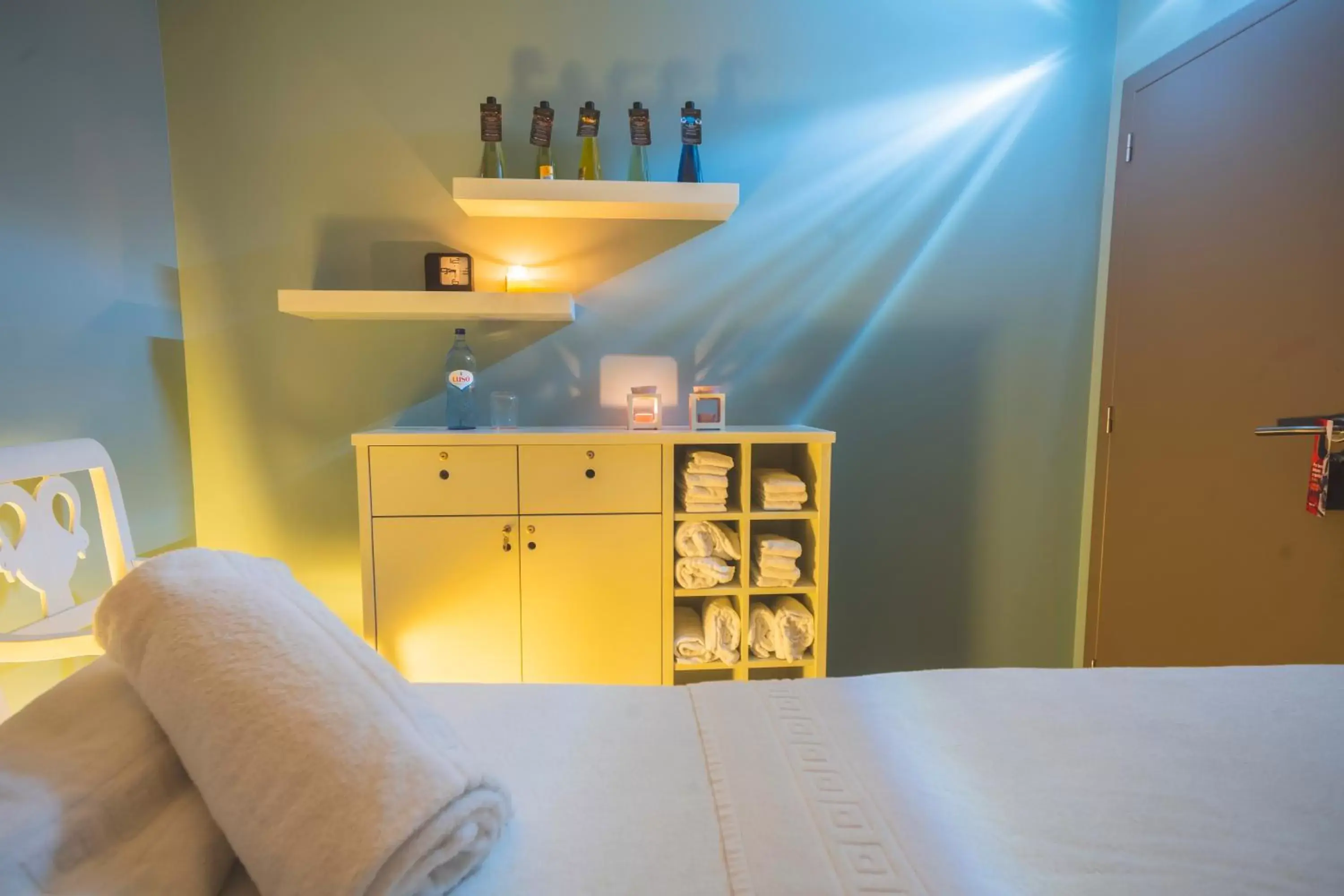 Massage, Bed in Star inn Peniche