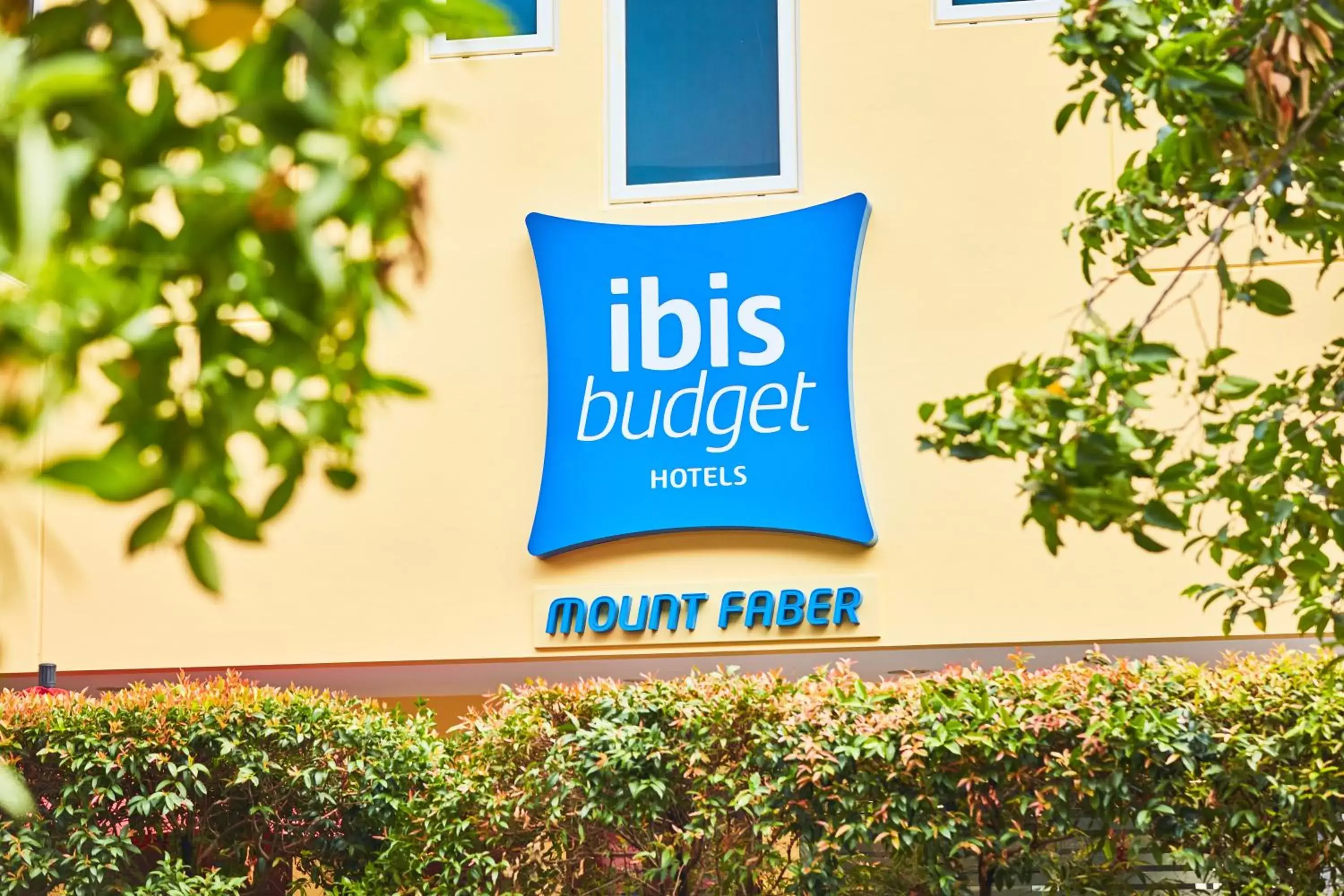 Property logo or sign in ibis budget Singapore Mount Faber