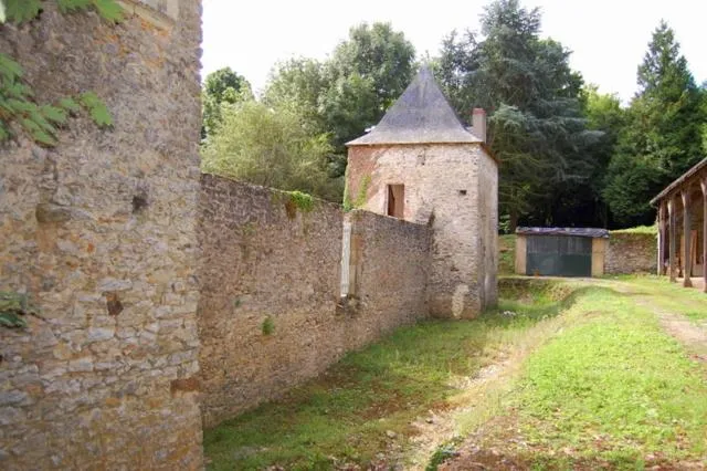 Property building in Manoir de Rouessé