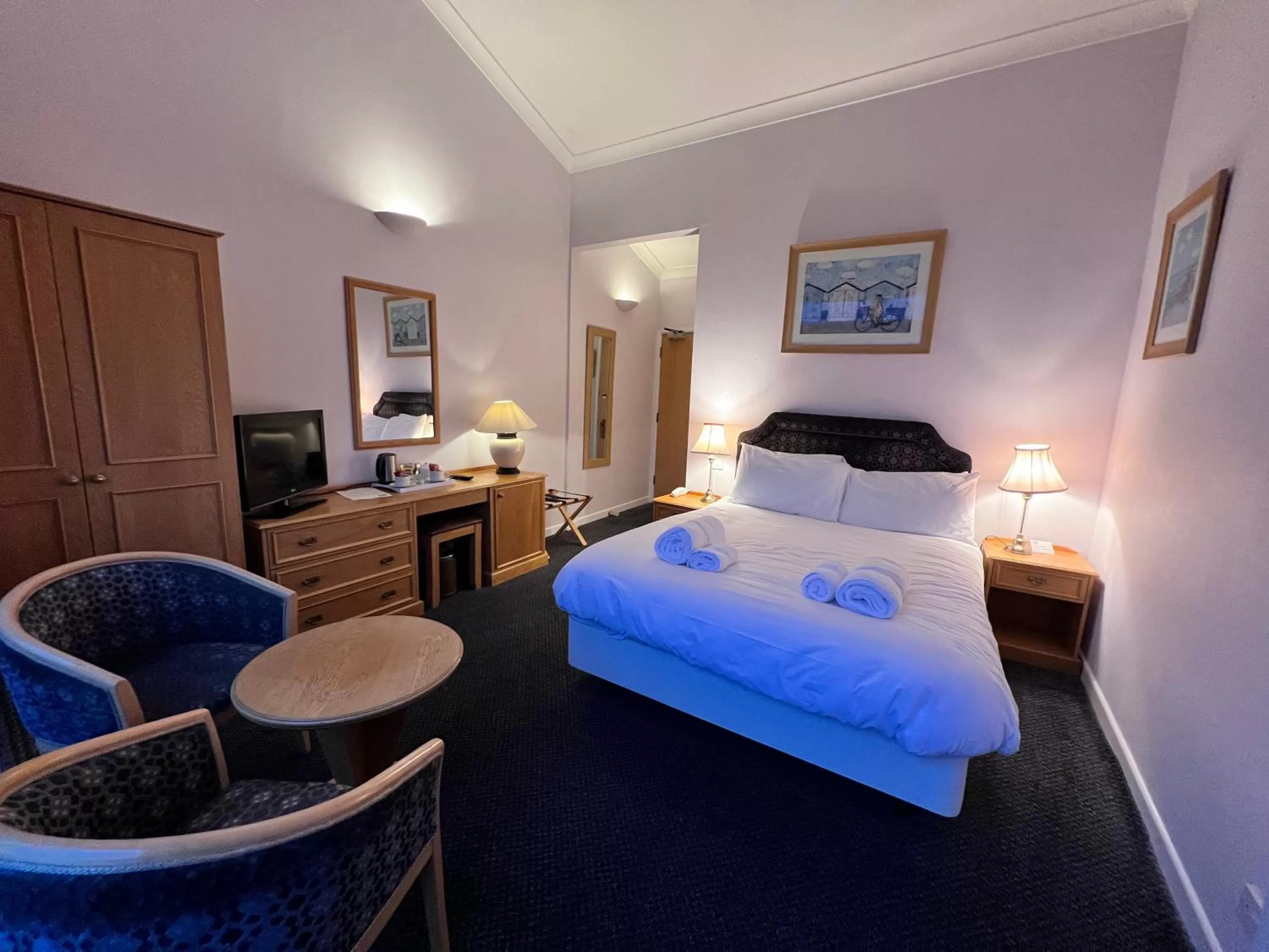 Balcony/Terrace, Bed in The Royal Lion Hotel